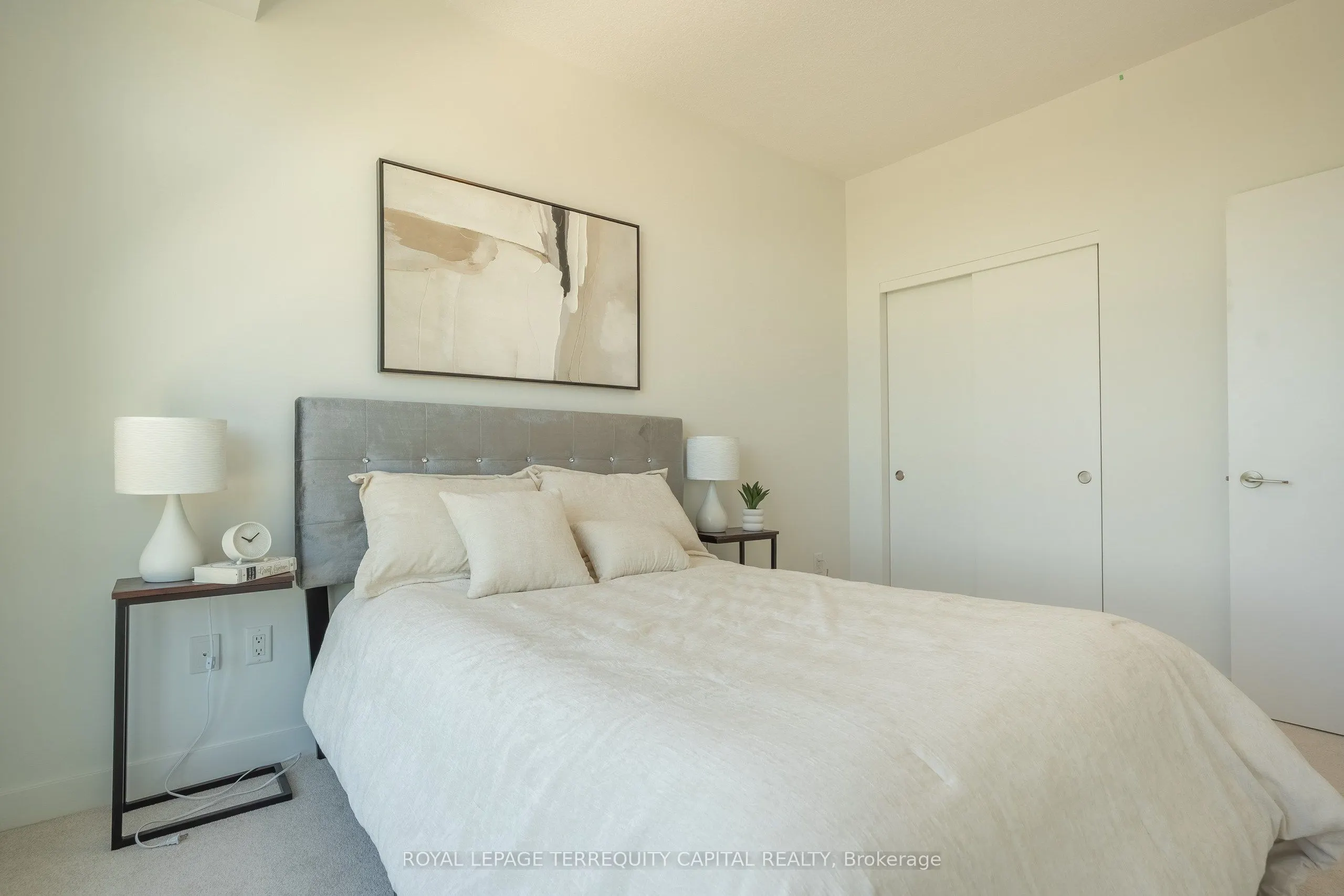 600 North Service Road, #313