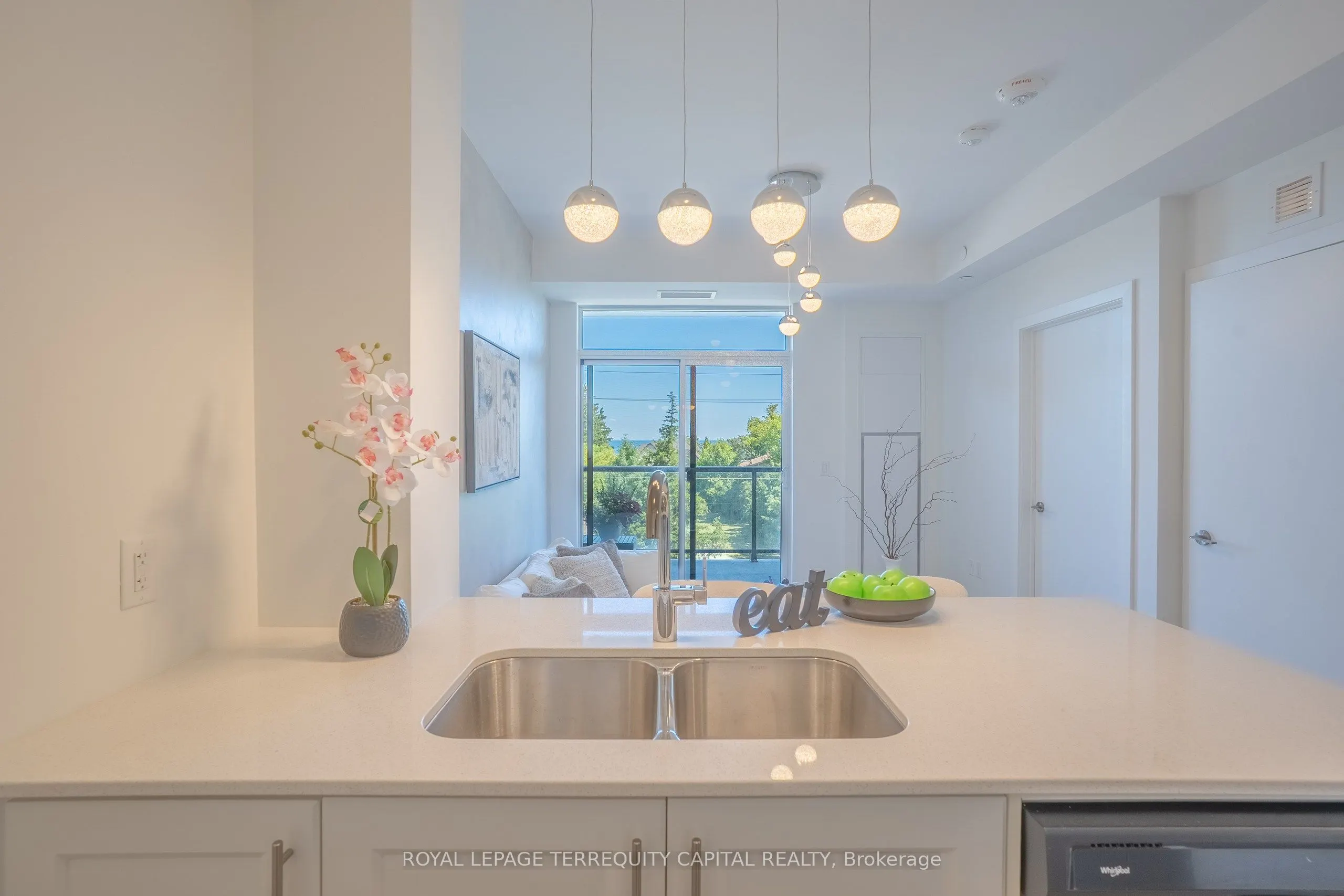 600 North Service Road, #313