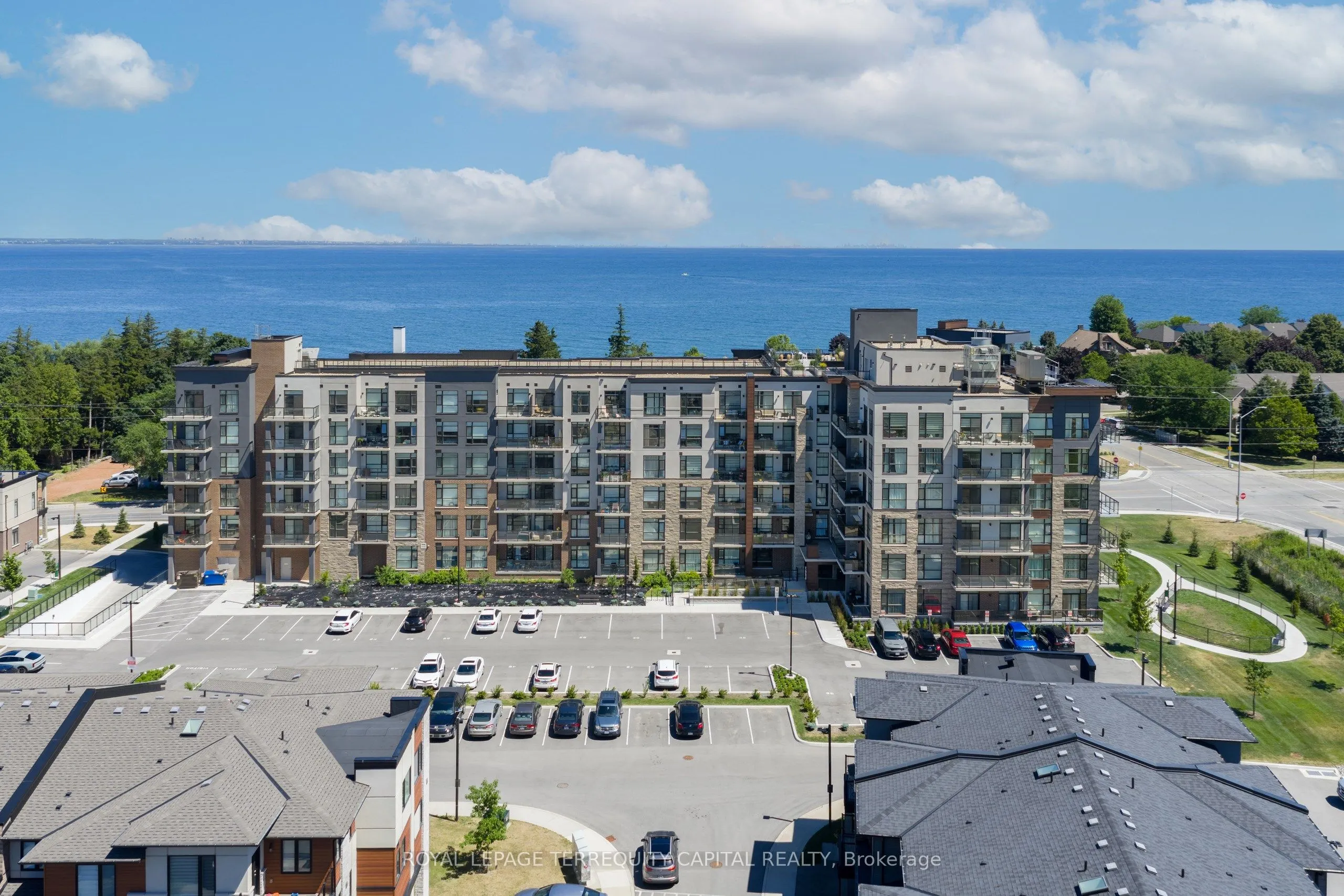 600 North Service Road, #313