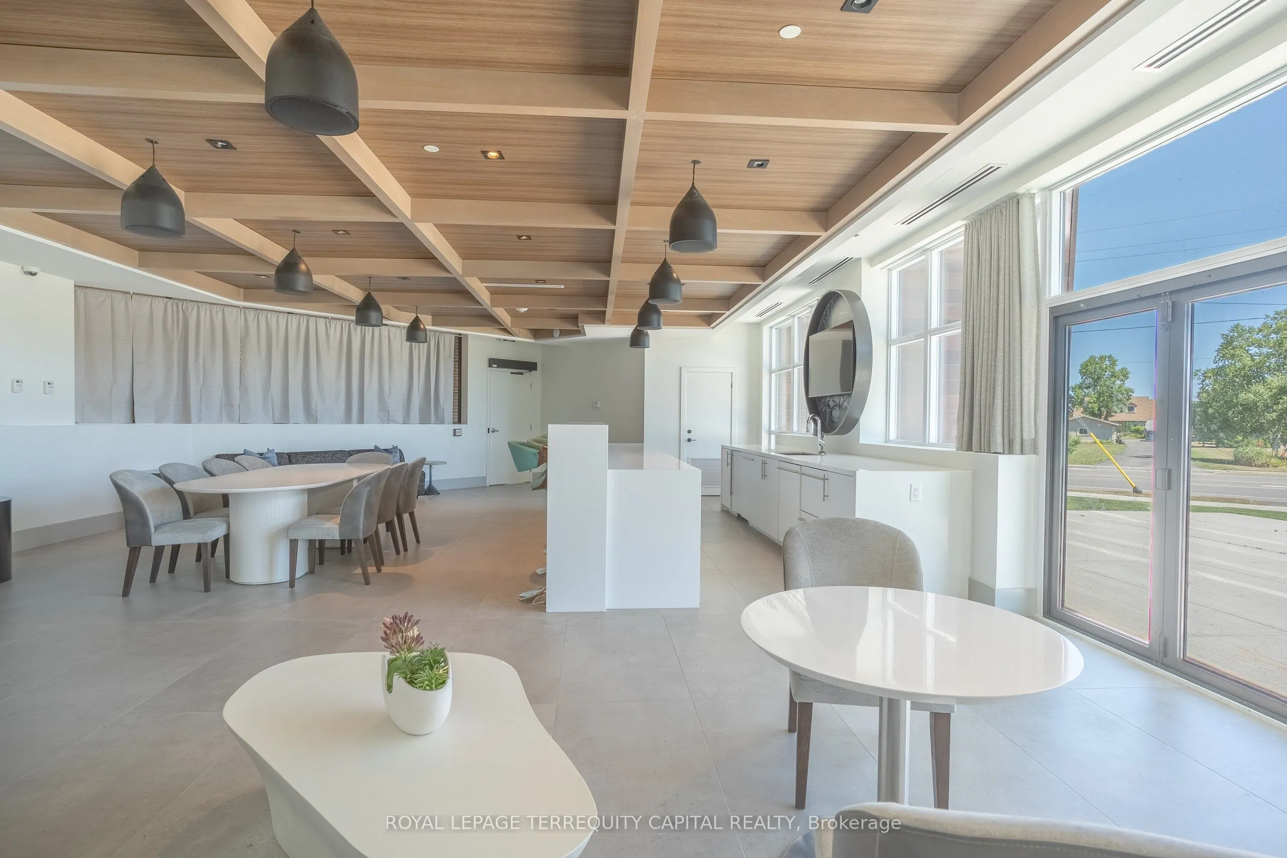 600 North Service Road, #313