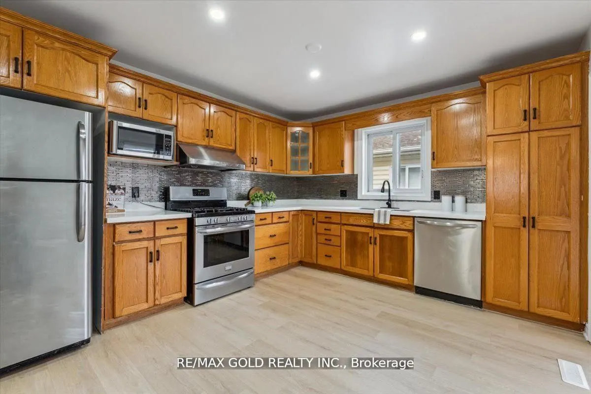 8163 Harvest Crescent