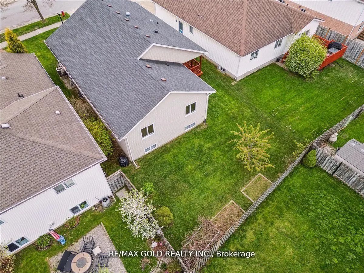 8163 Harvest Crescent