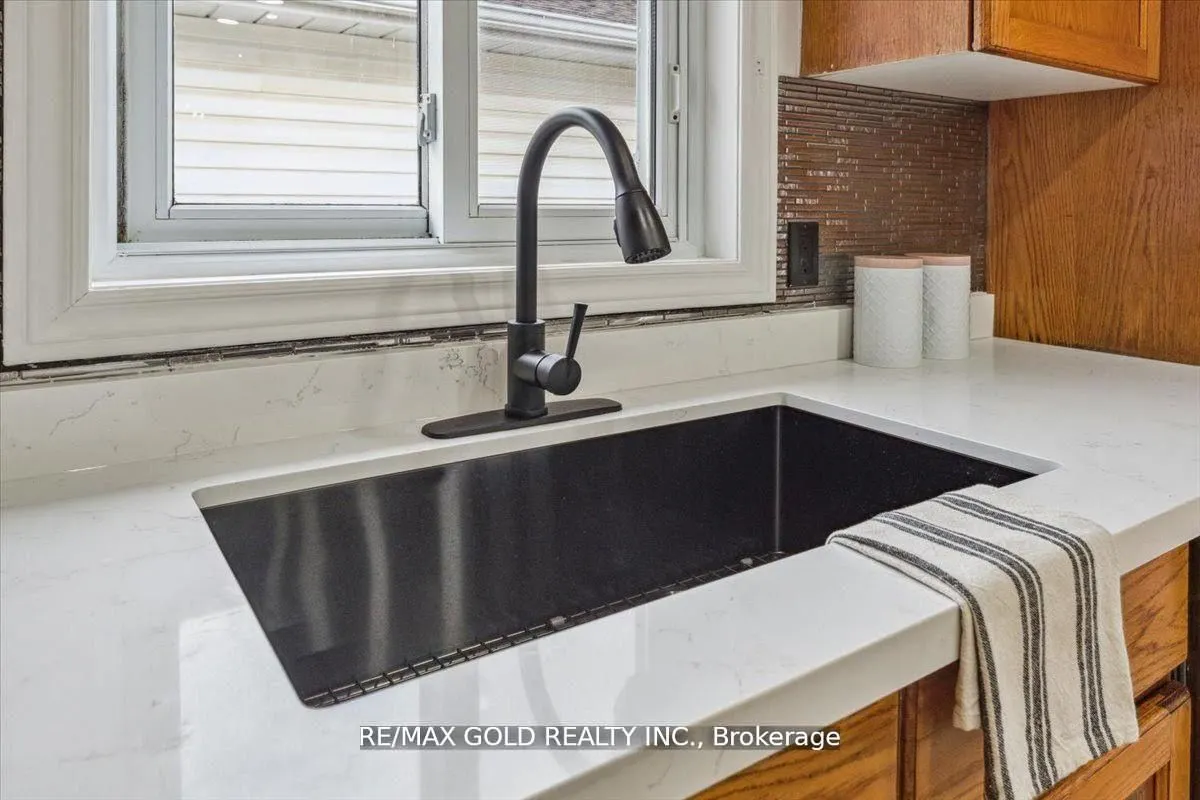 8163 Harvest Crescent