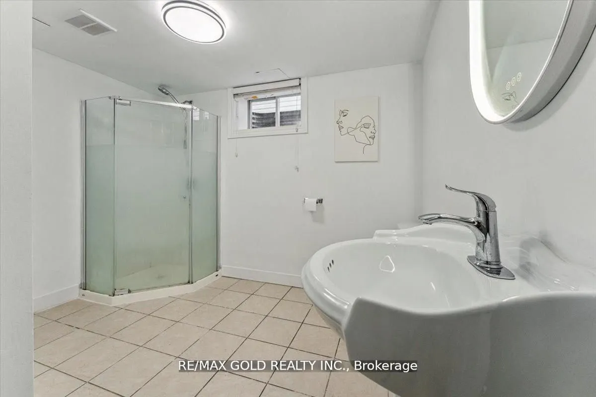 8163 Harvest Crescent