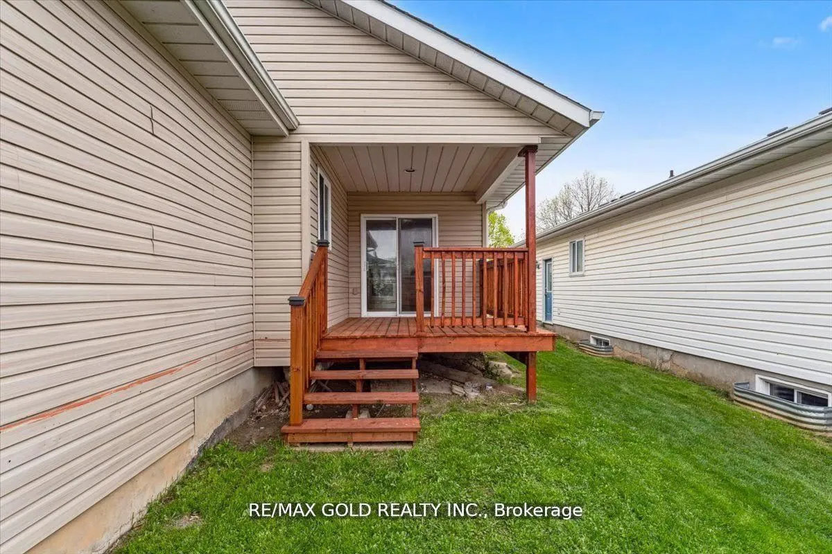 8163 Harvest Crescent