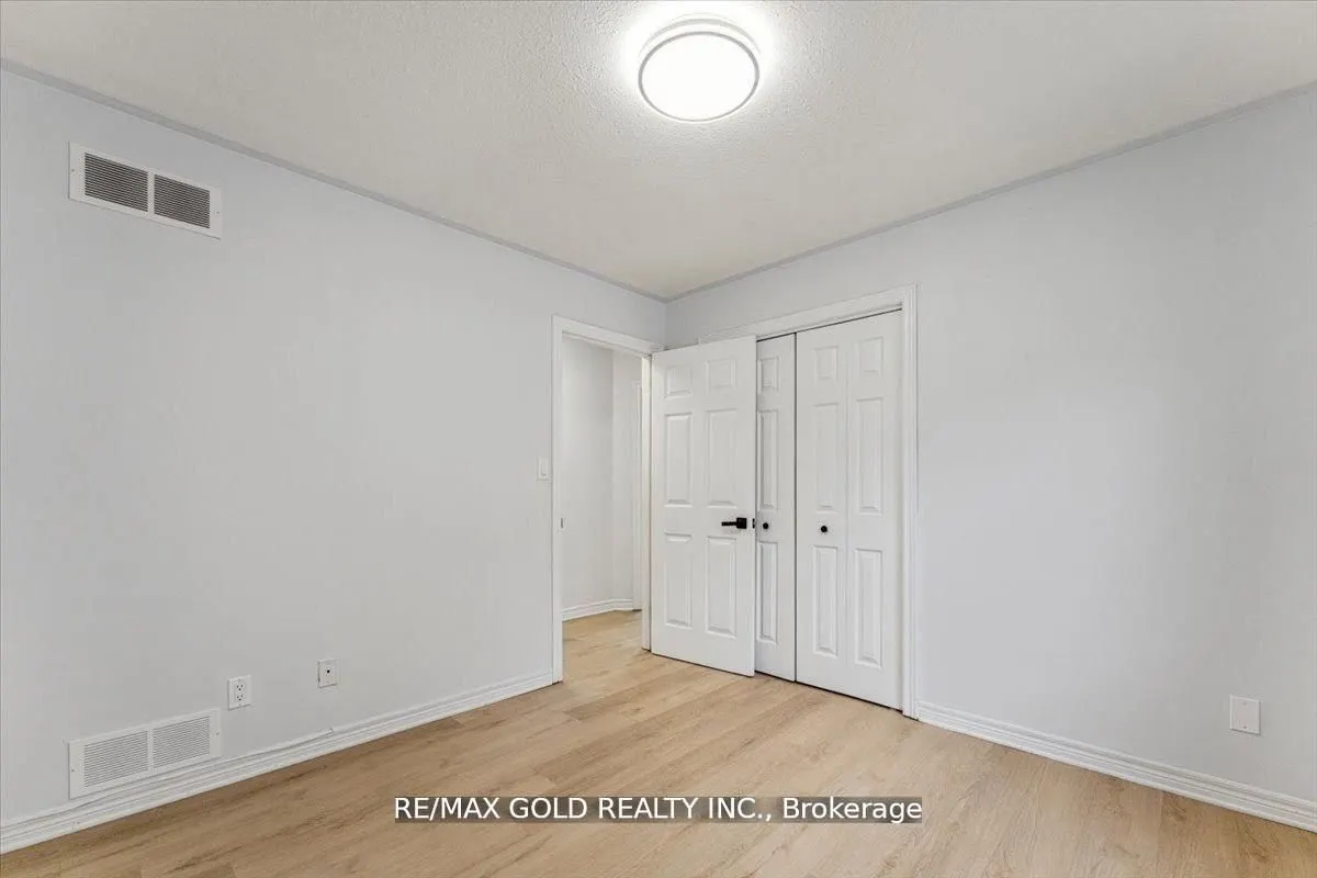 8163 Harvest Crescent