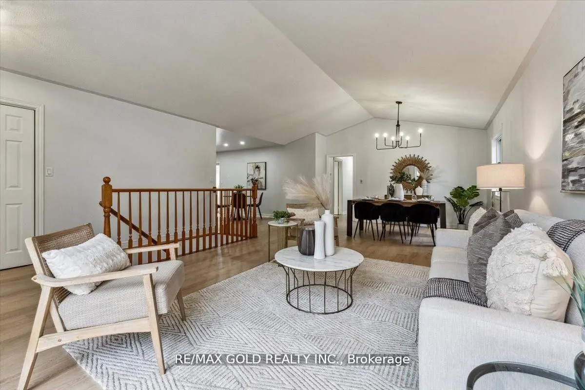 8163 Harvest Crescent