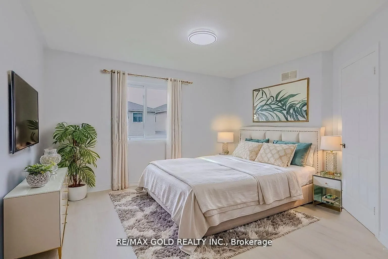 8163 Harvest Crescent