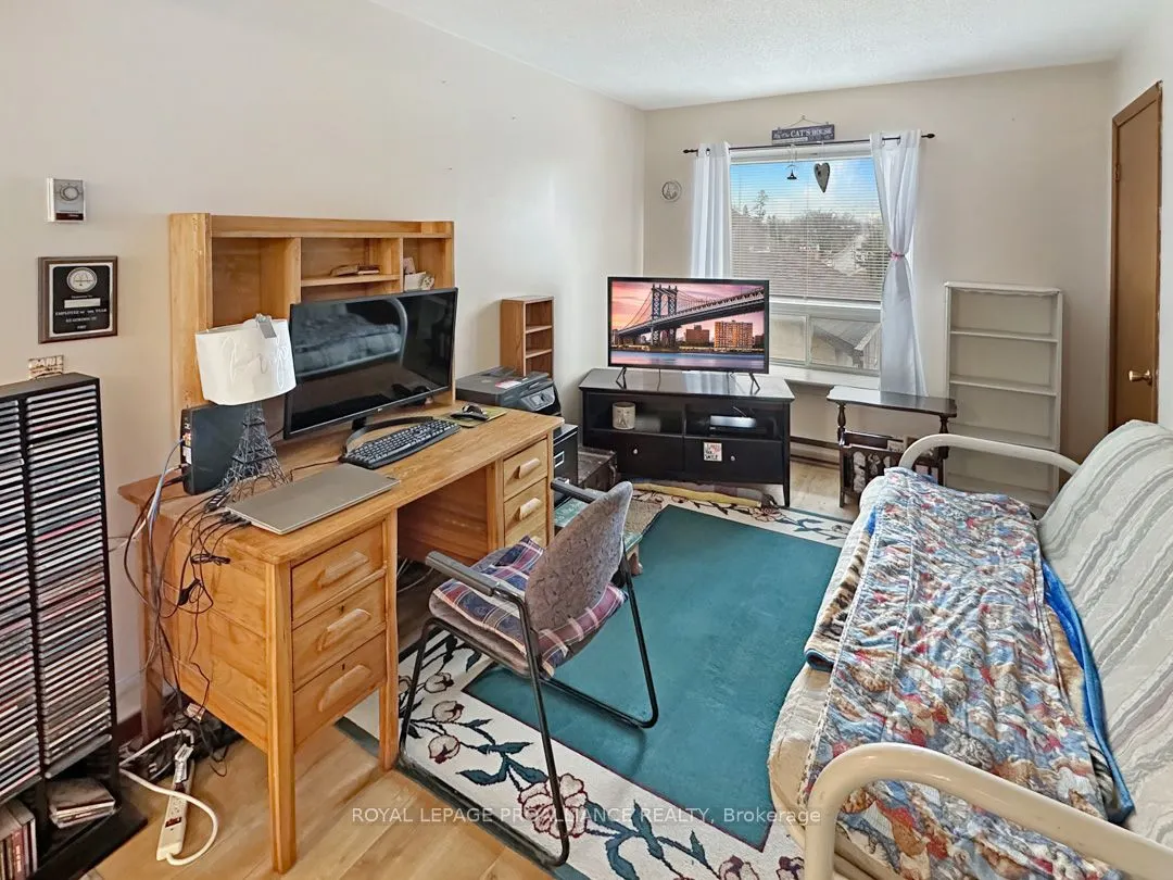 91 St Lawrence Street E