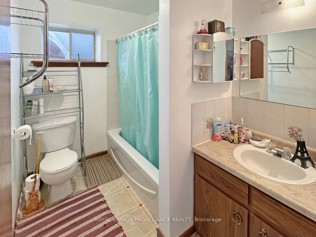 91 St Lawrence Street E