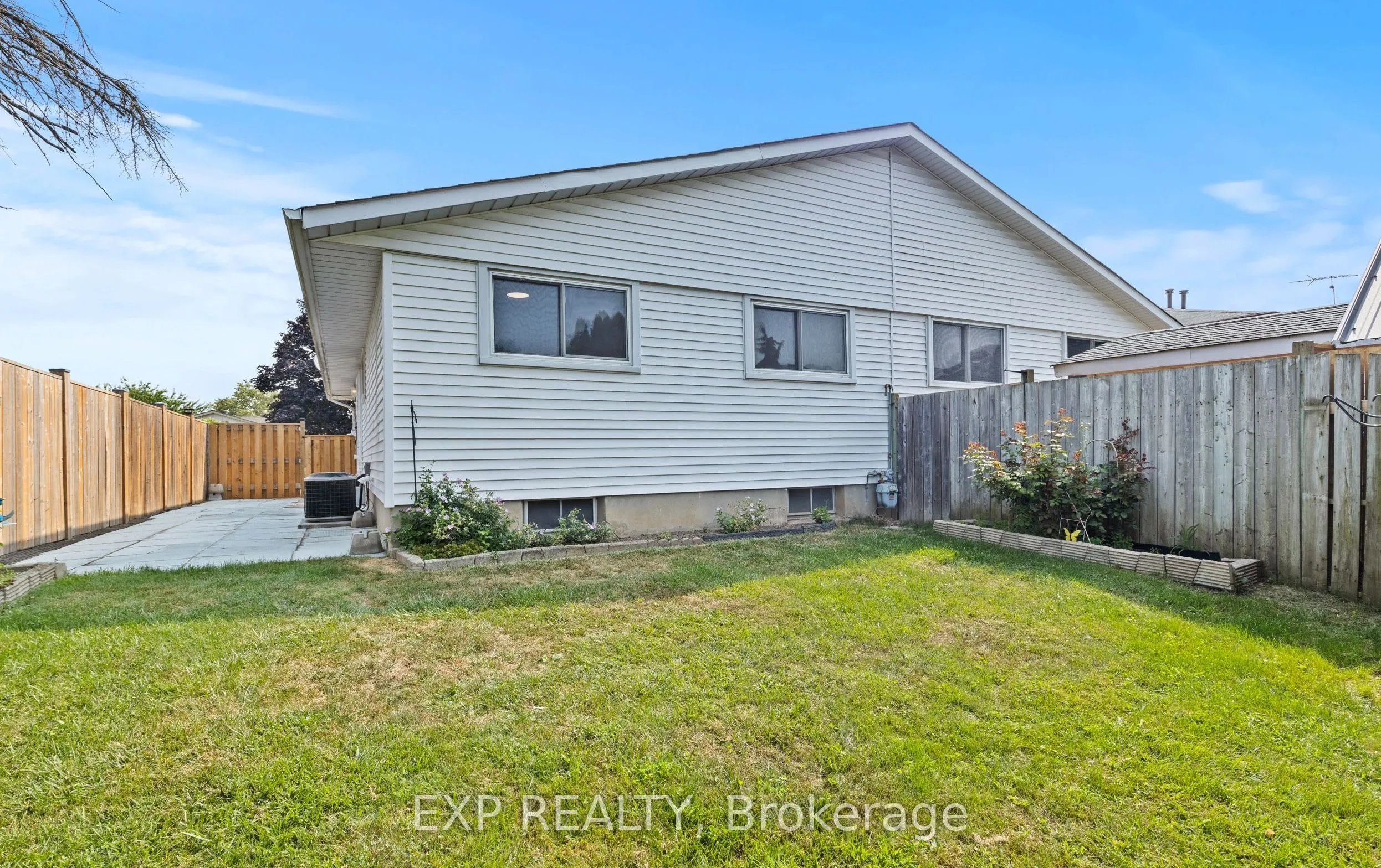 6 Mccordick Drive, #Upper