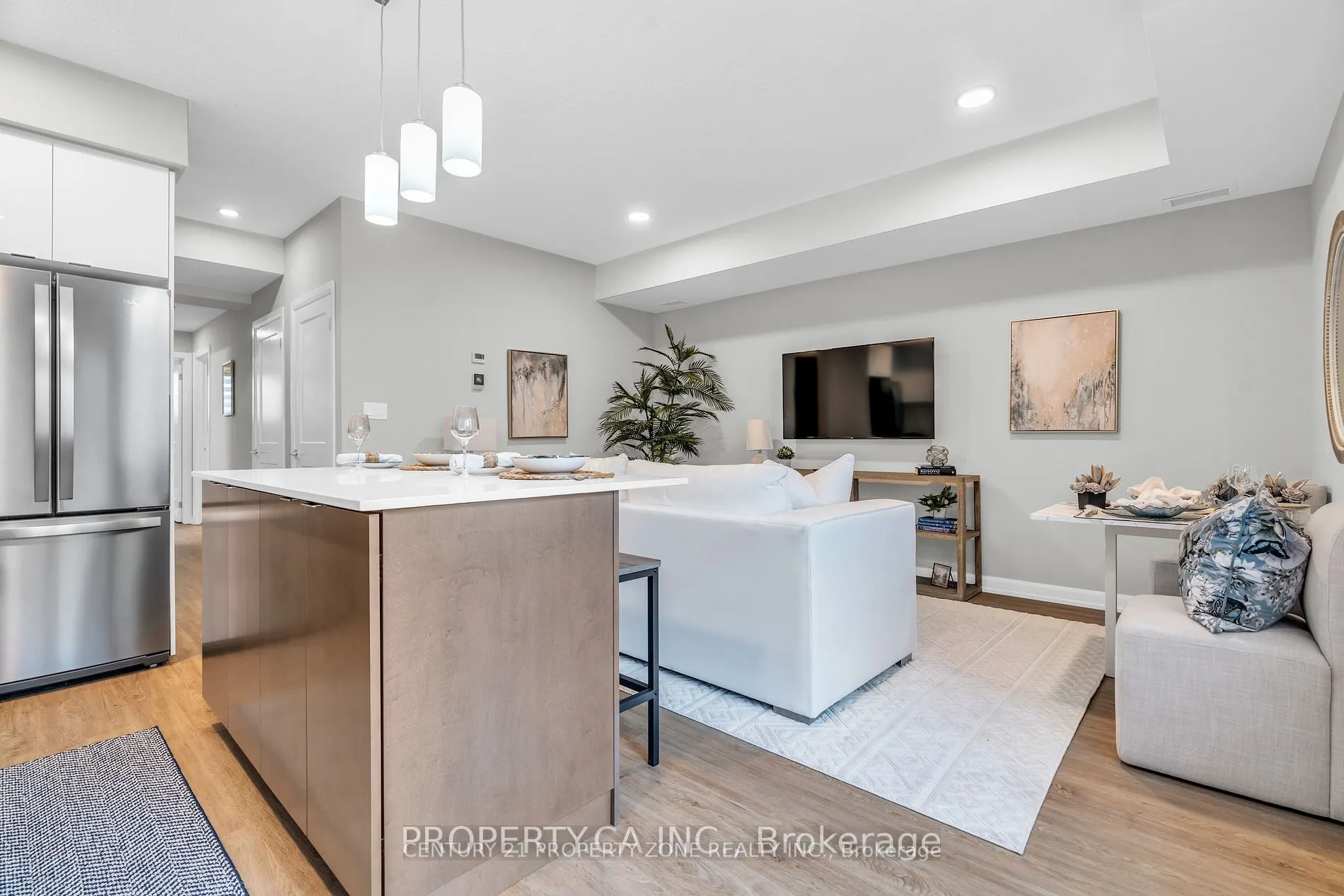 708 Woolwich Street, #101