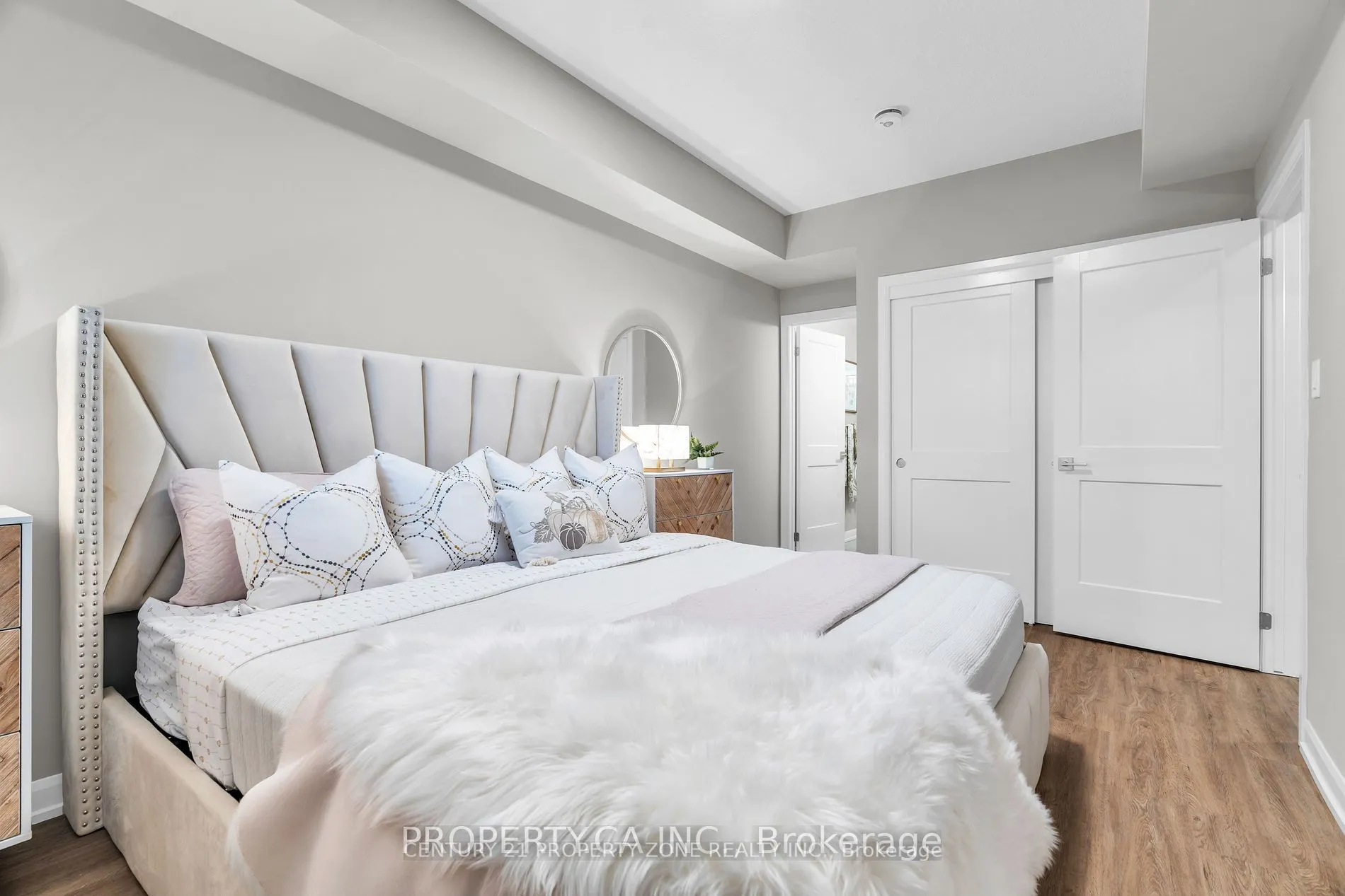 708 Woolwich Street, #101