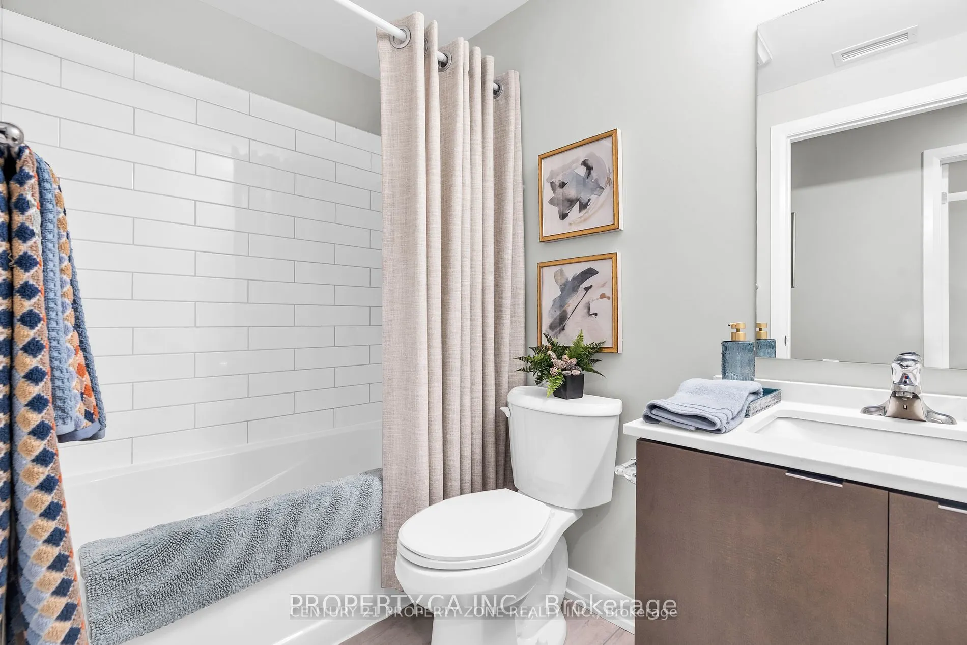 708 Woolwich Street, #101