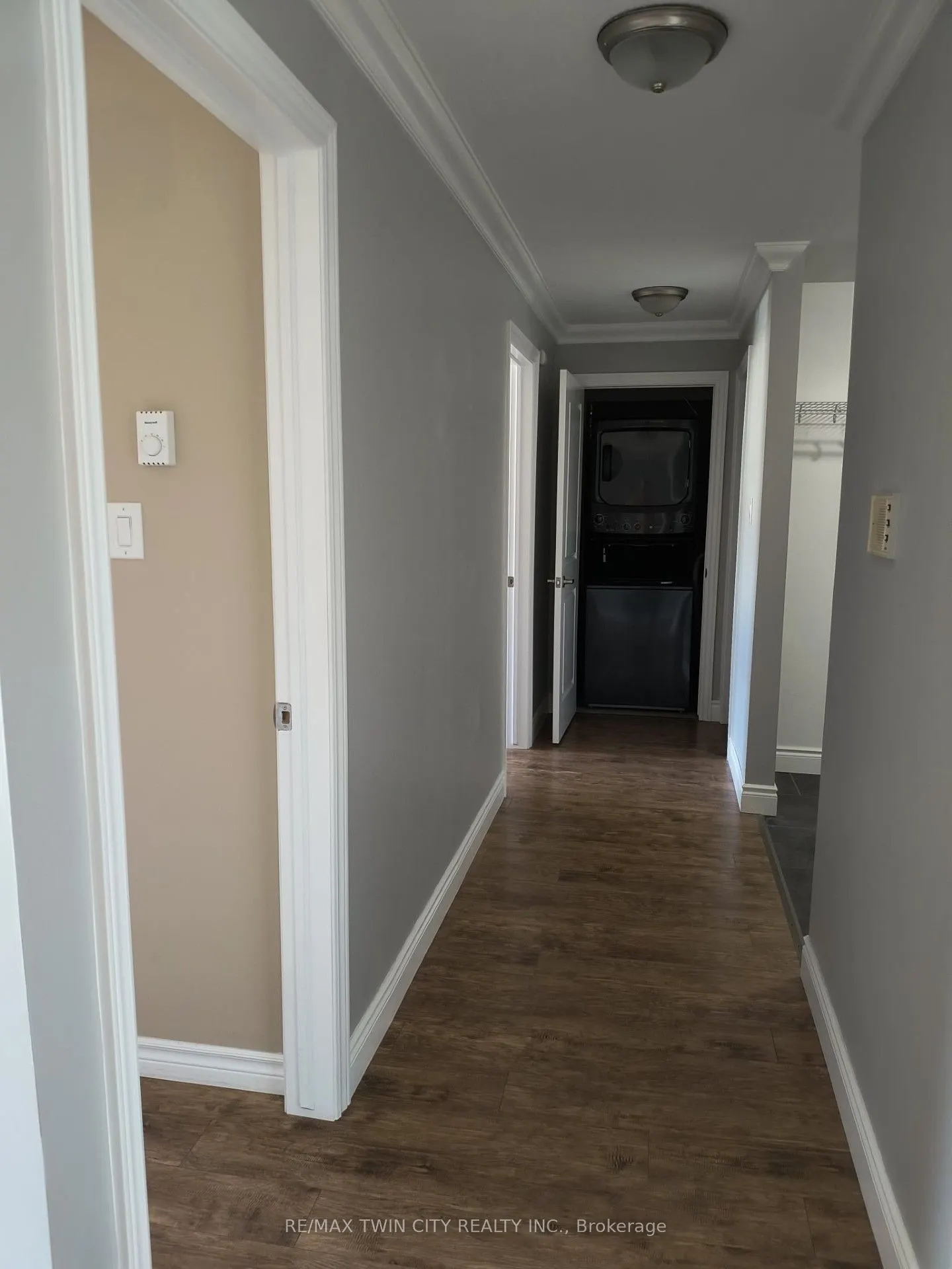 735 Deveron Crescent, #211