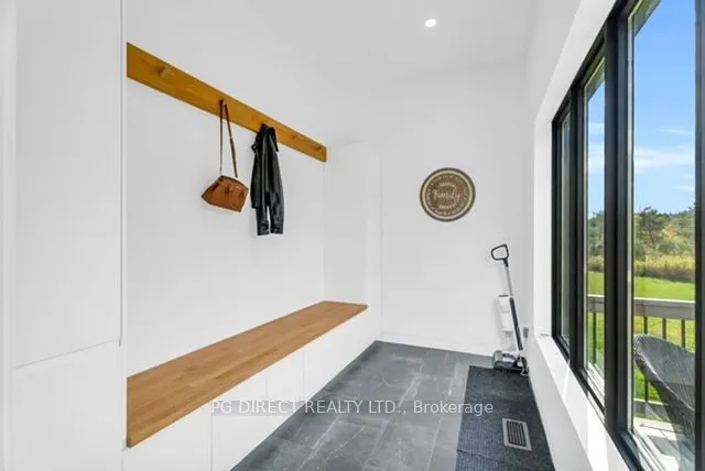 707585 County Rd 21 N