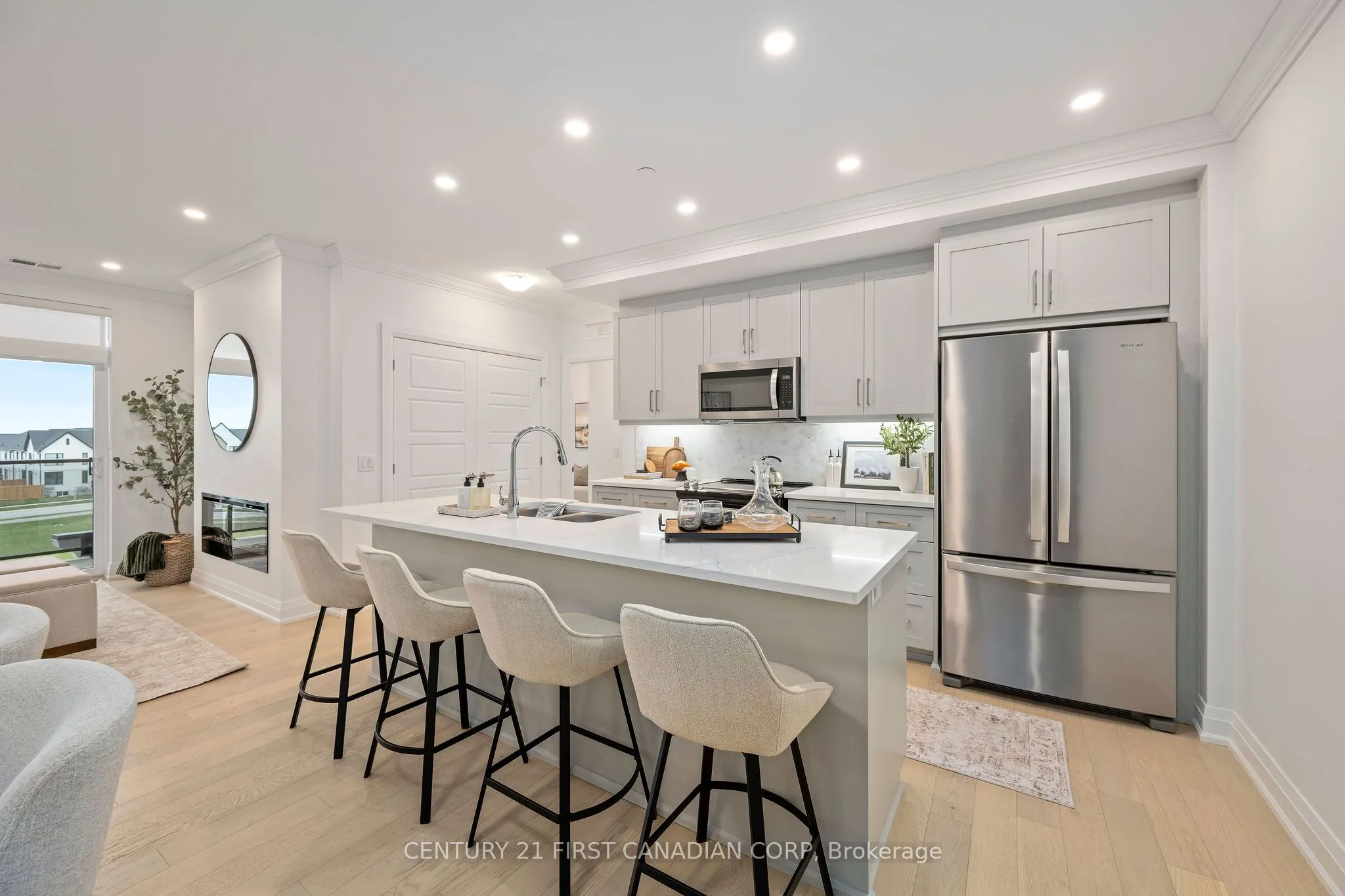 1560 Upper West Avenue, #402