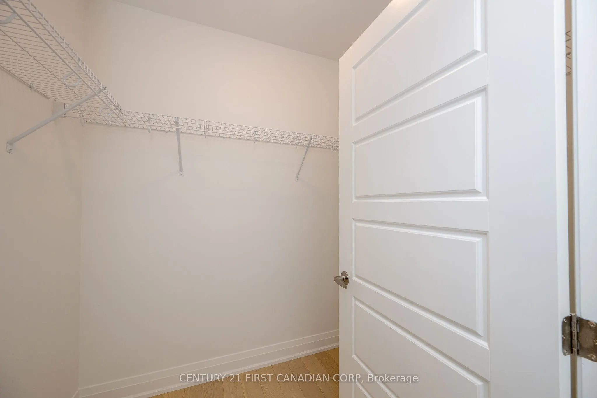 1560 Upper West Avenue, #402