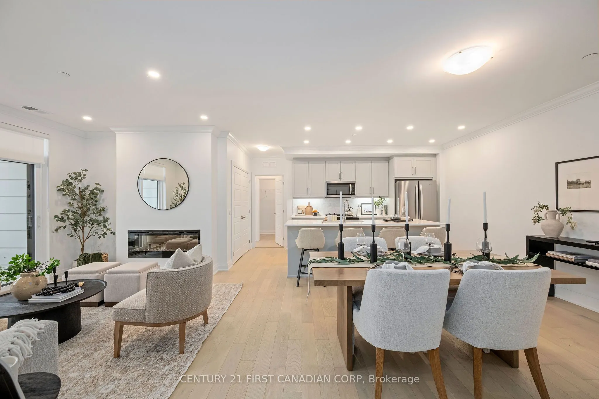 1560 Upper West Avenue, #402