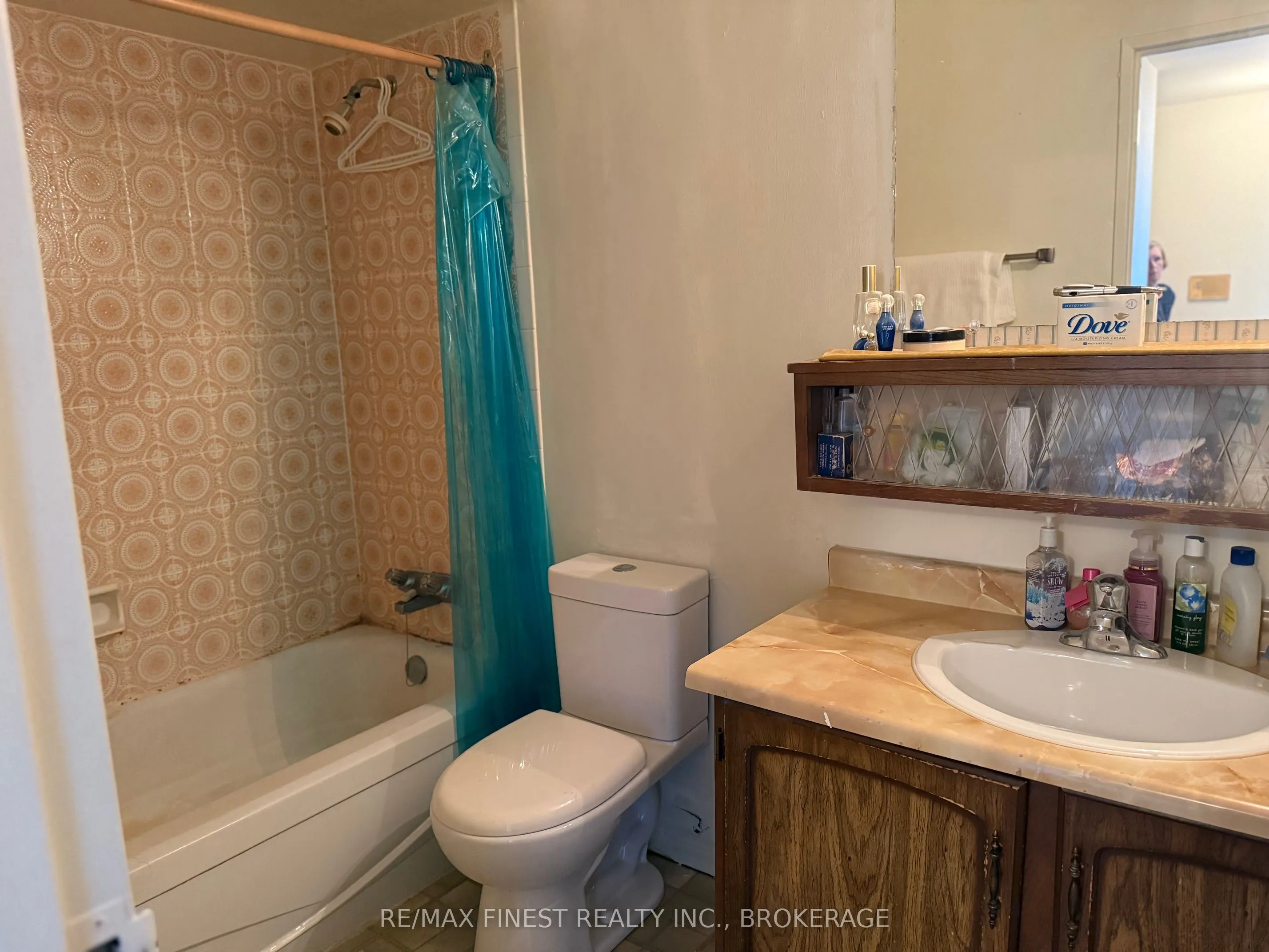 334 Queen Mary Road, #206