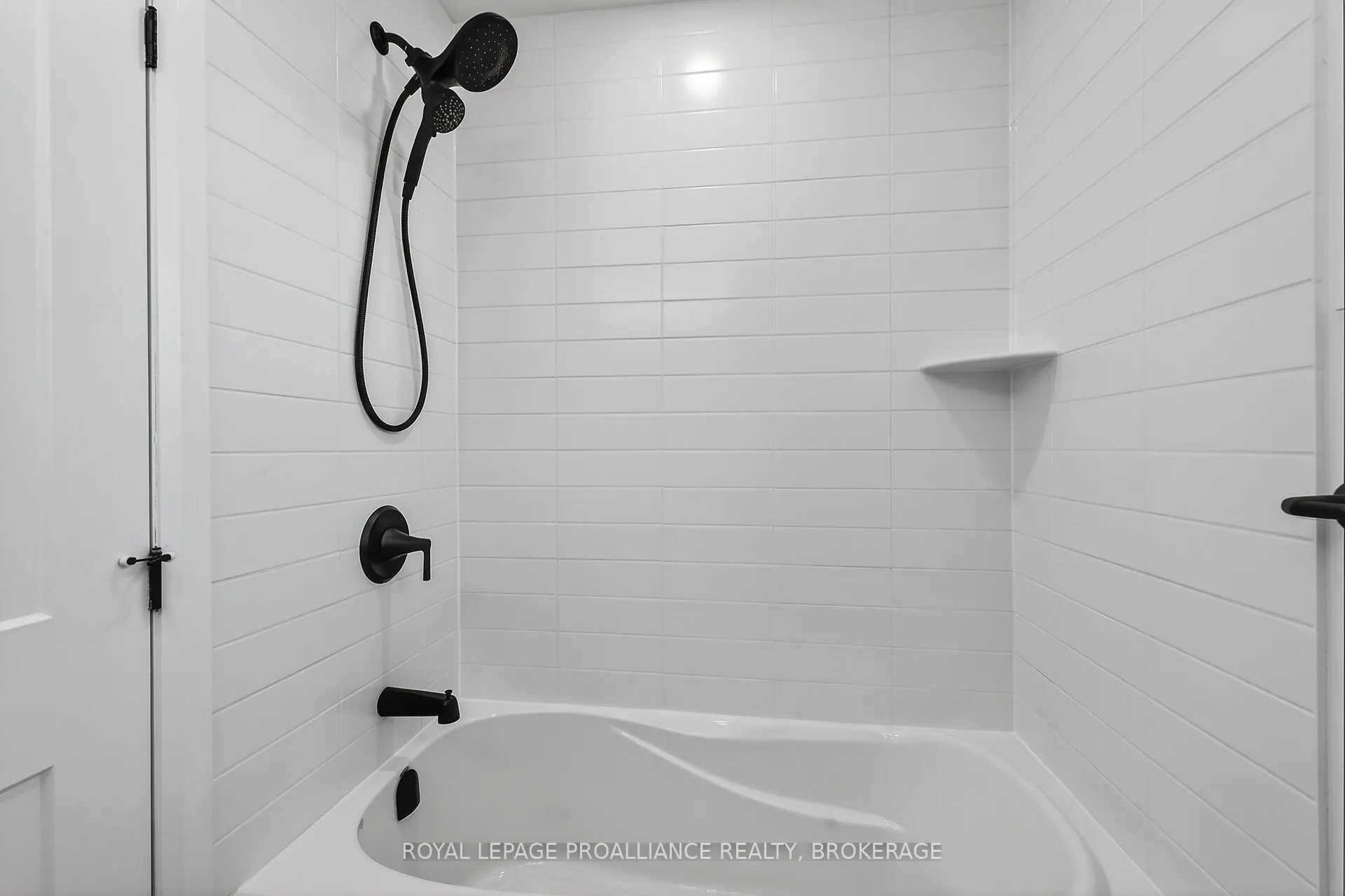 957 Oakview Avenue, #53