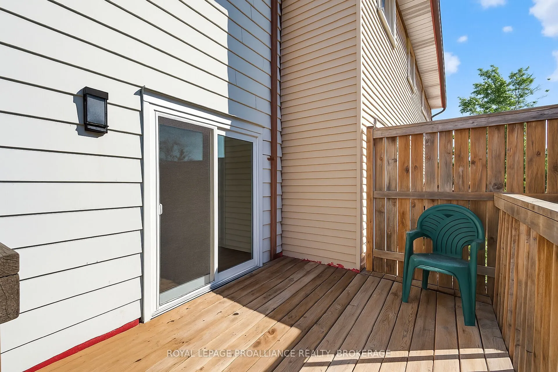 957 Oakview Avenue, #53