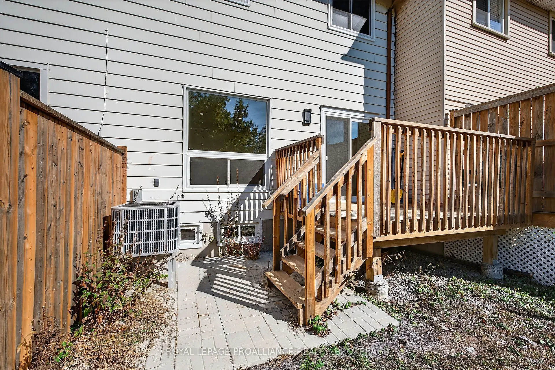 957 Oakview Avenue, #53