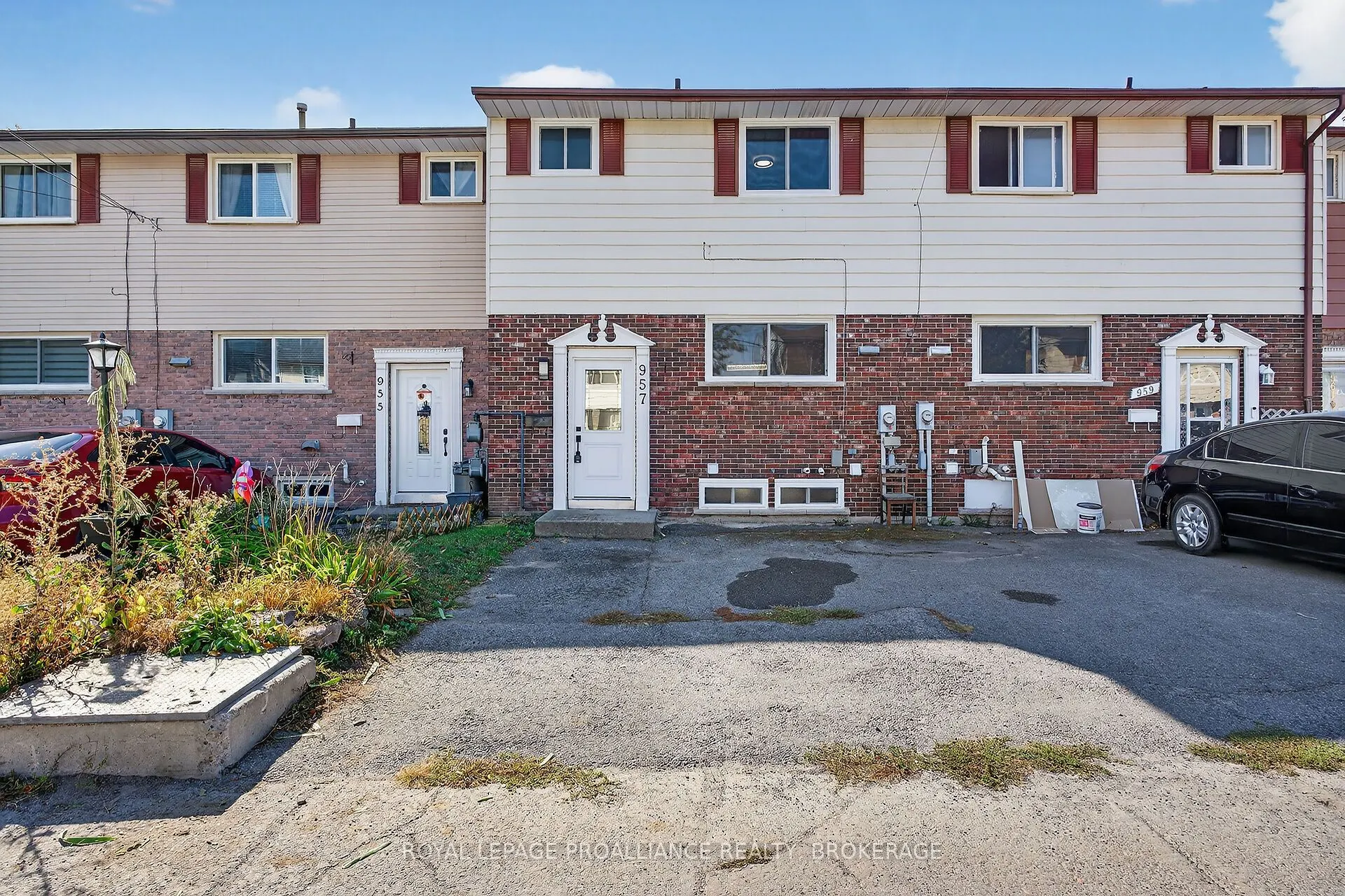 957 Oakview Avenue, #53