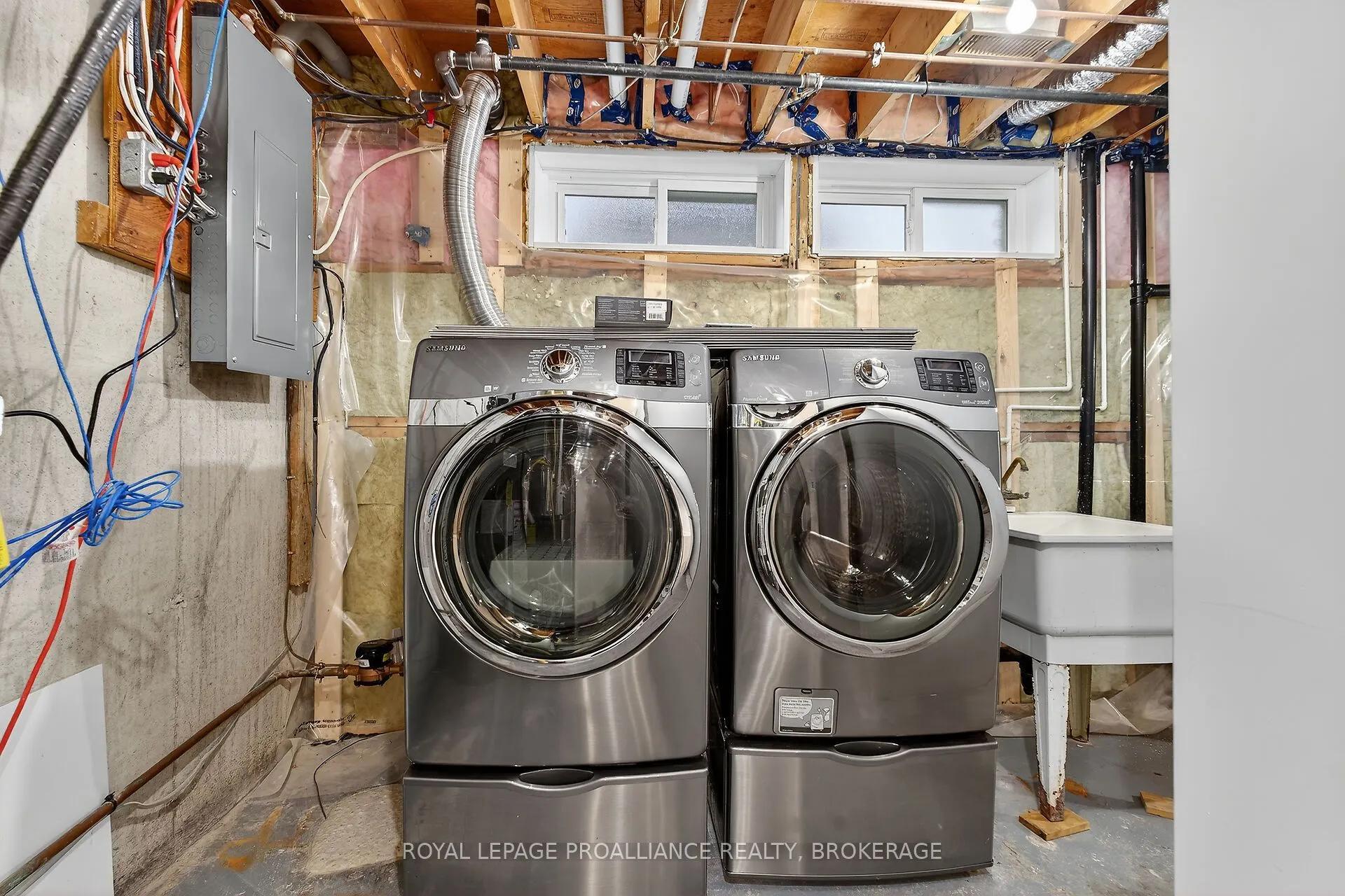 957 Oakview Avenue, #53