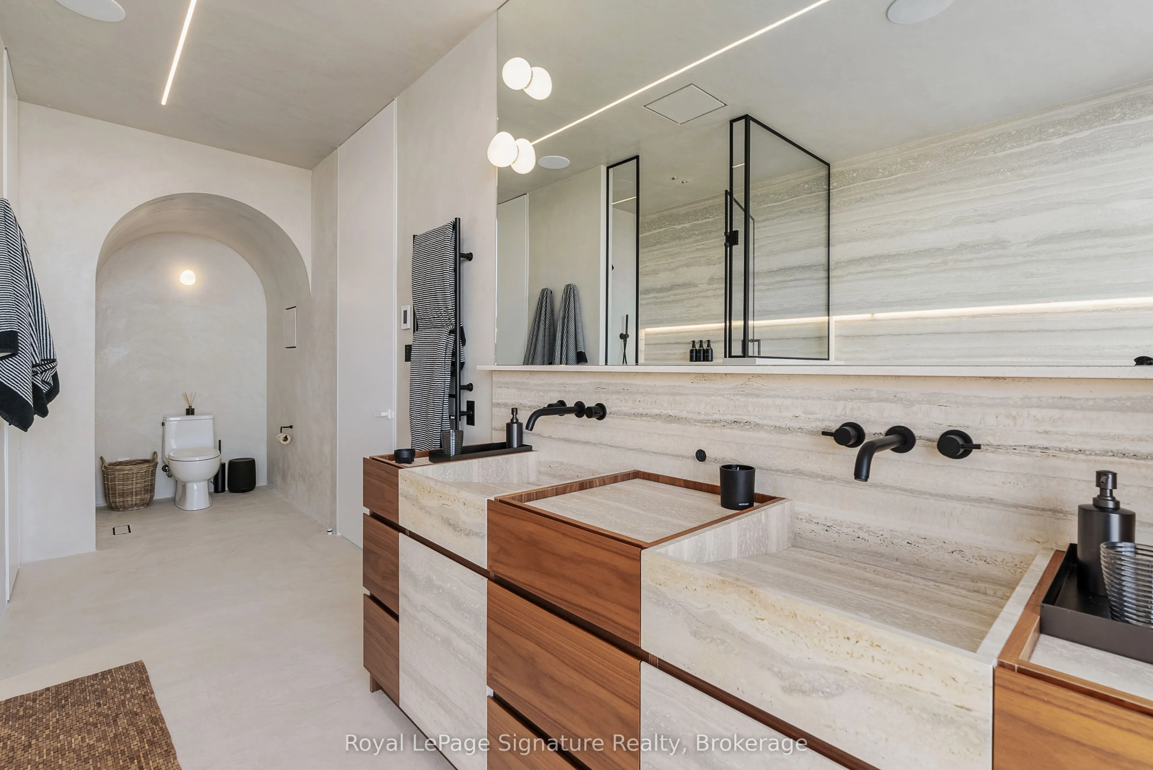 120 Sebastian Street