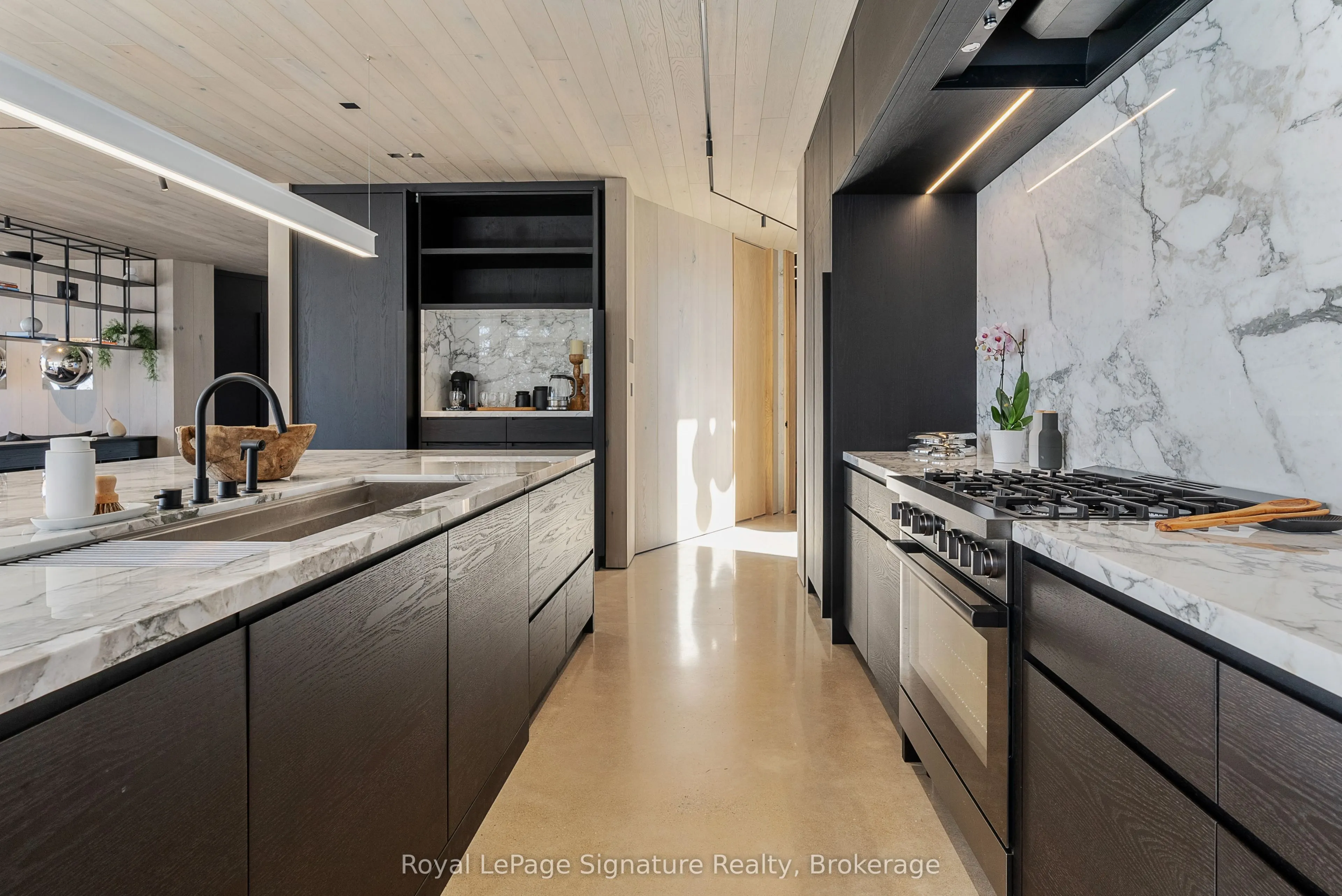 120 Sebastian Street