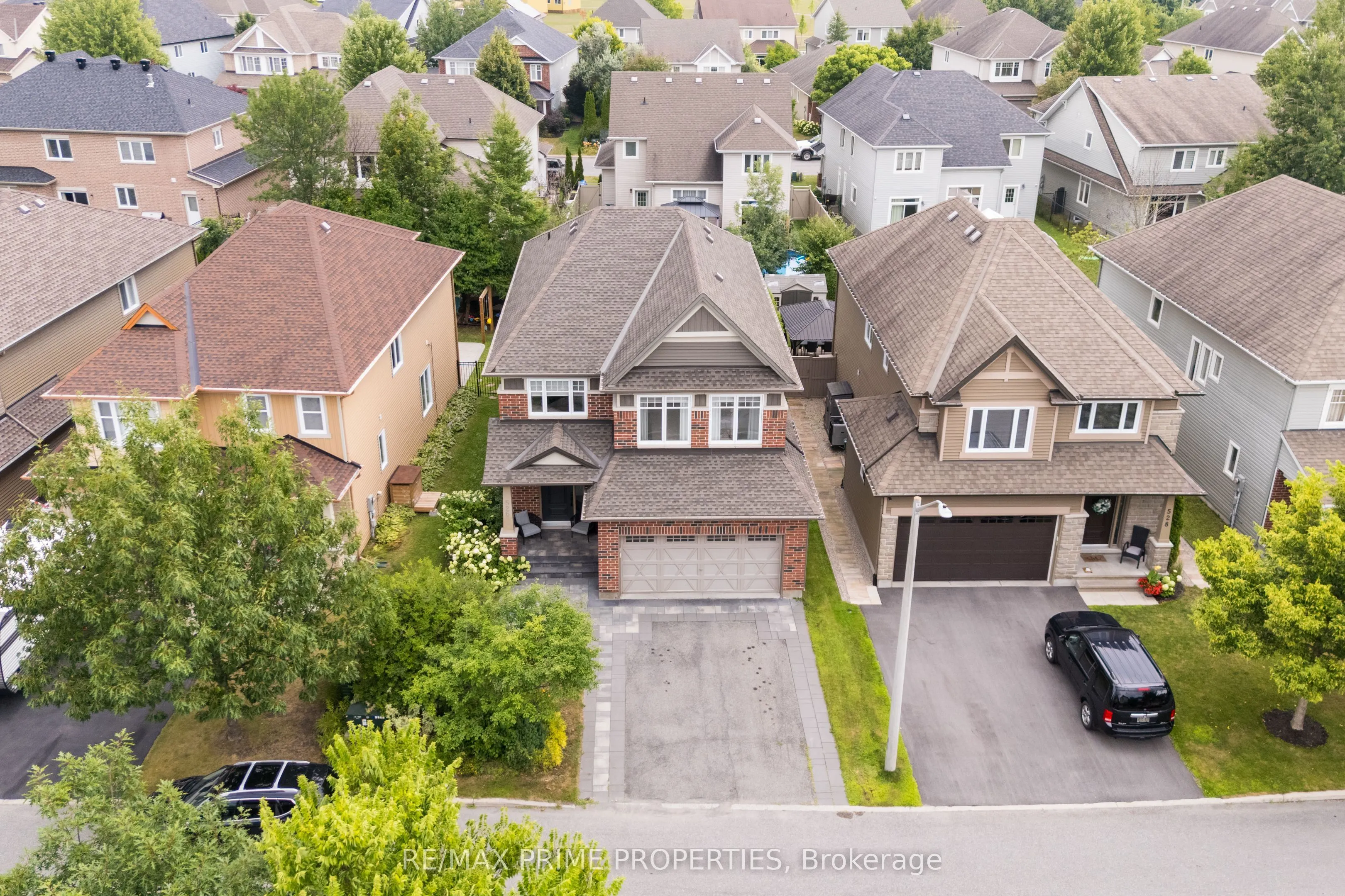 526 Golden Sedge Way