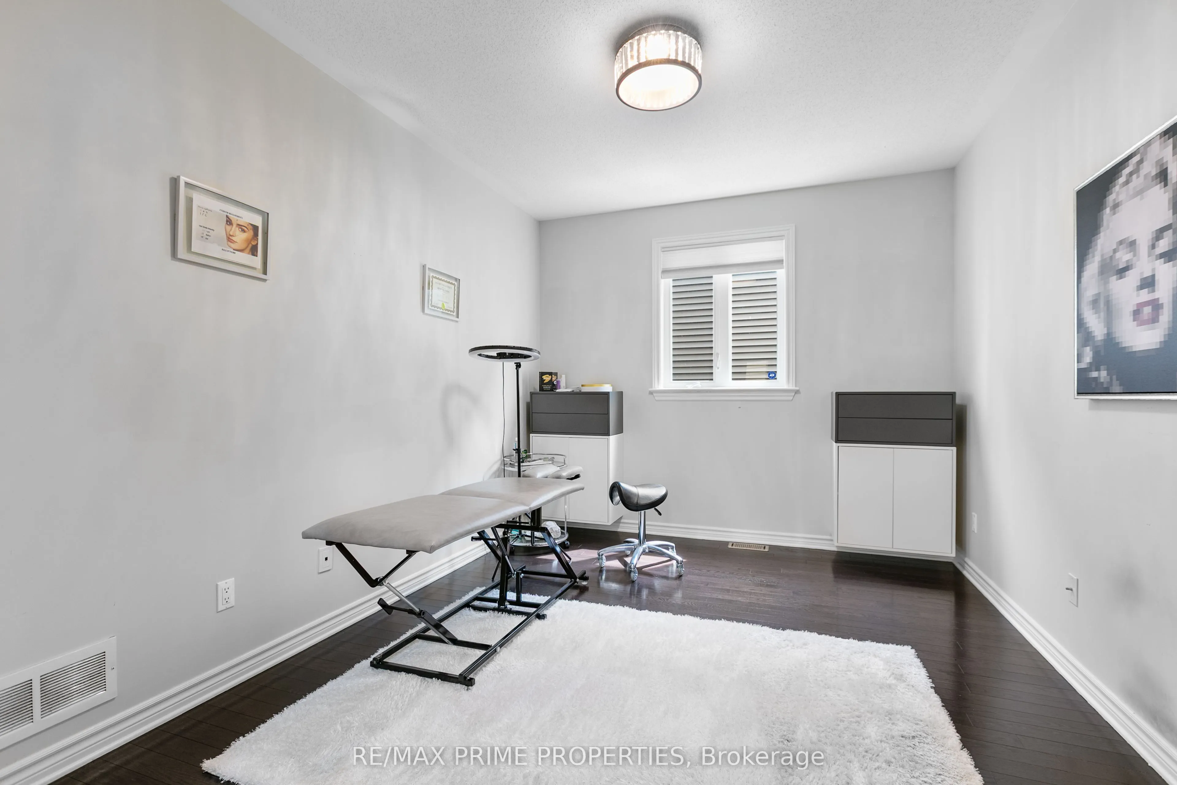 526 Golden Sedge Way