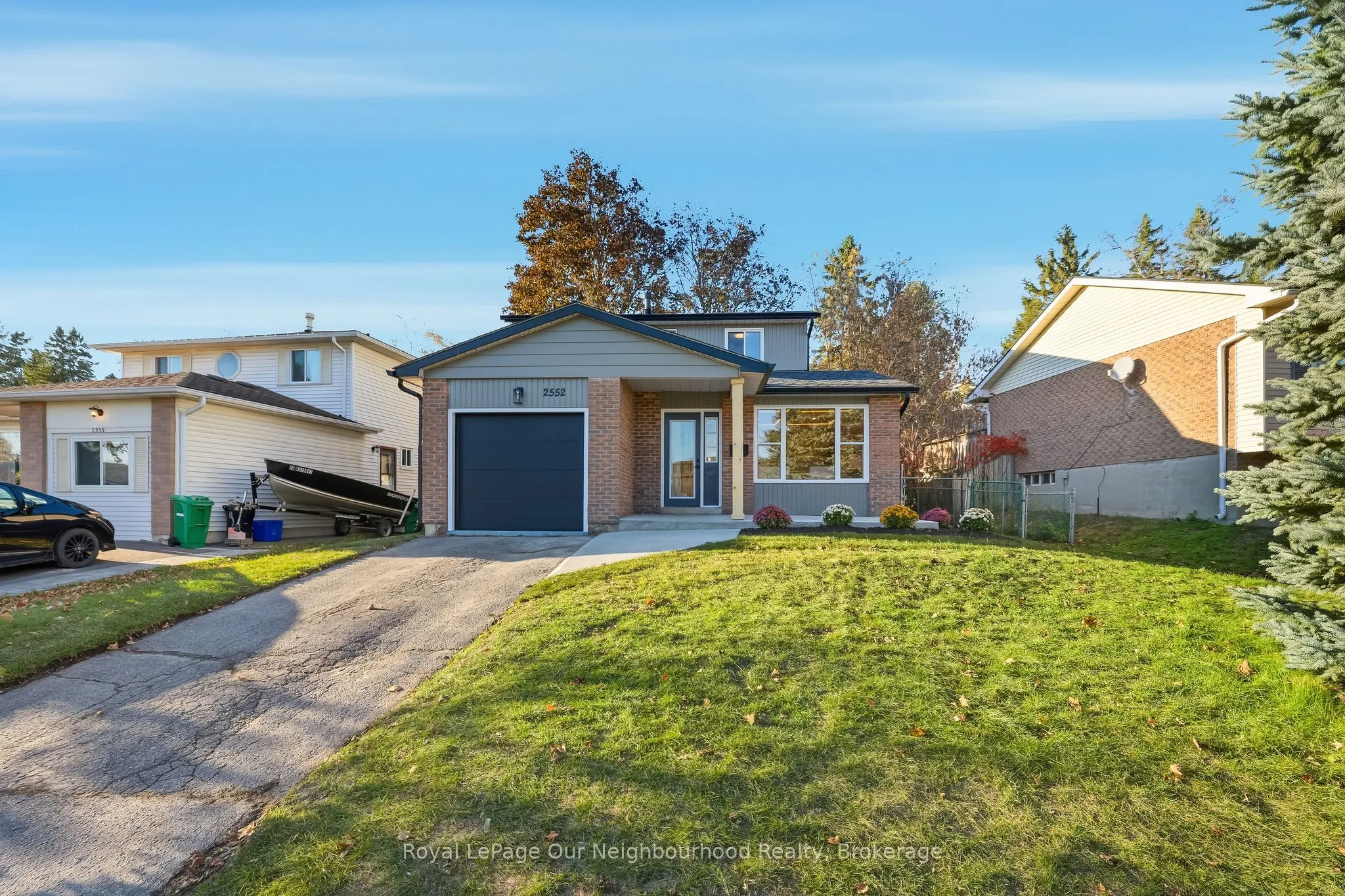 2552 Farmcrest Avenue