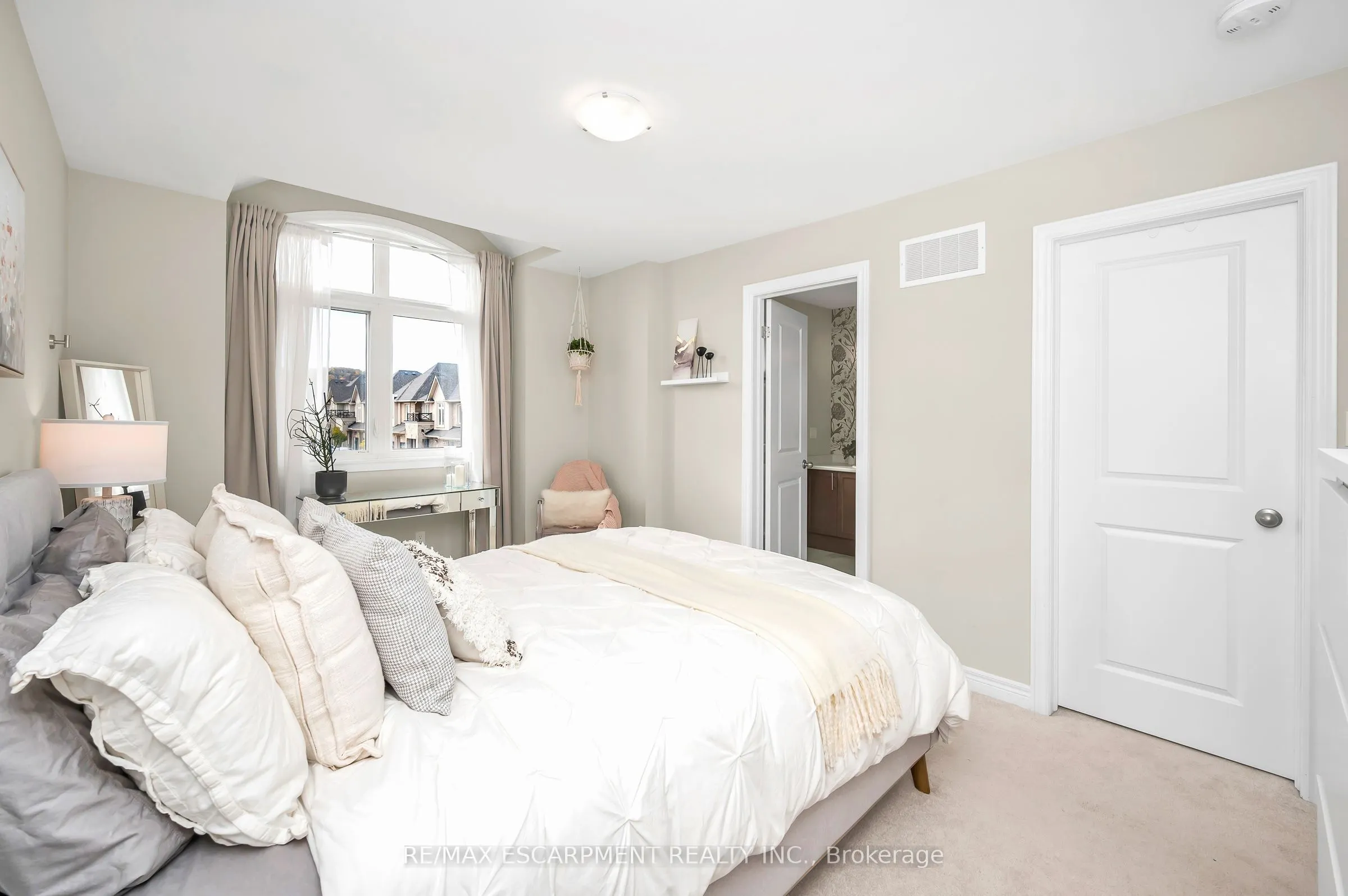 17 Arietta Lane, #20