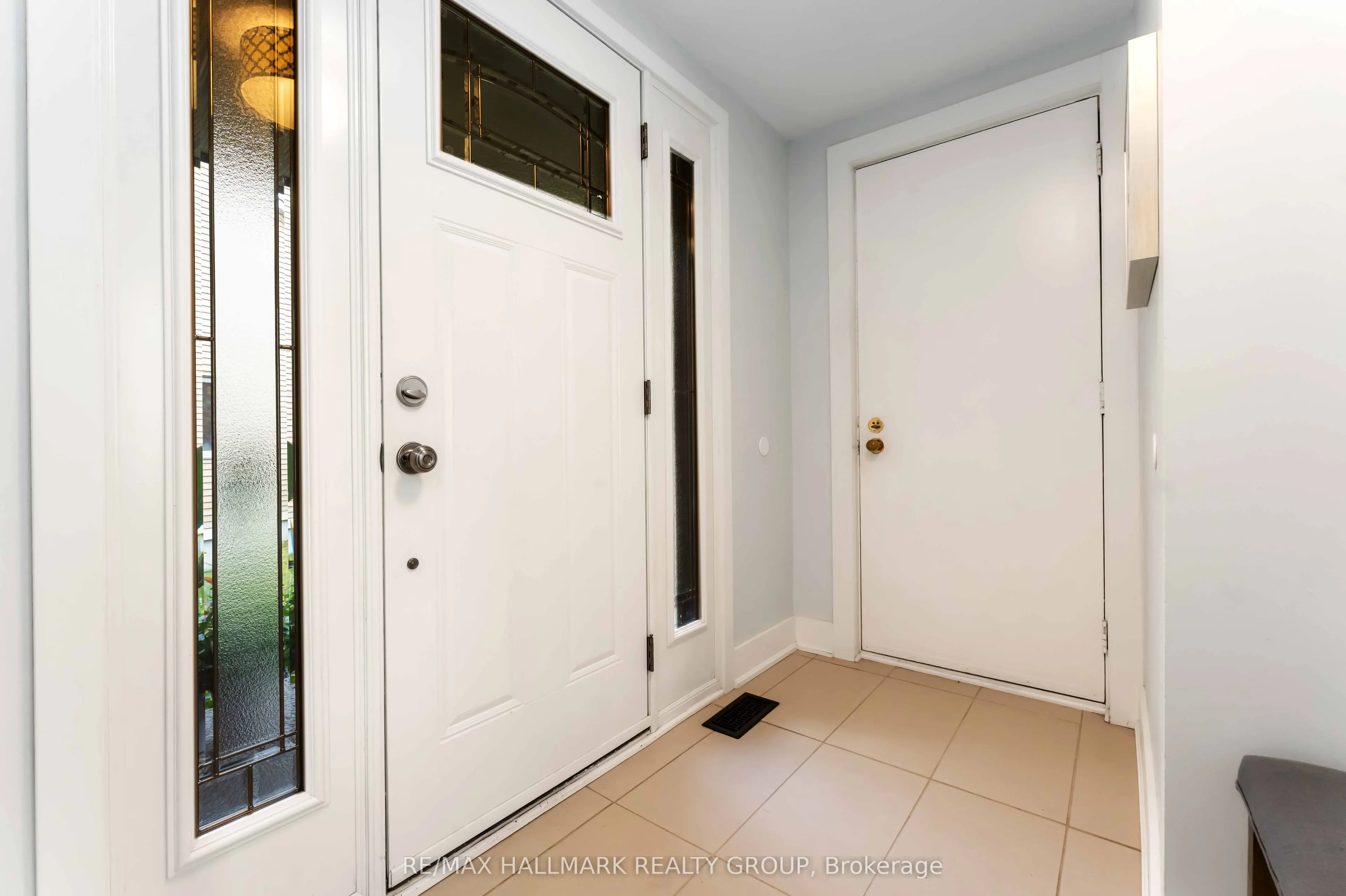 1655 Des Broussailles Terrace