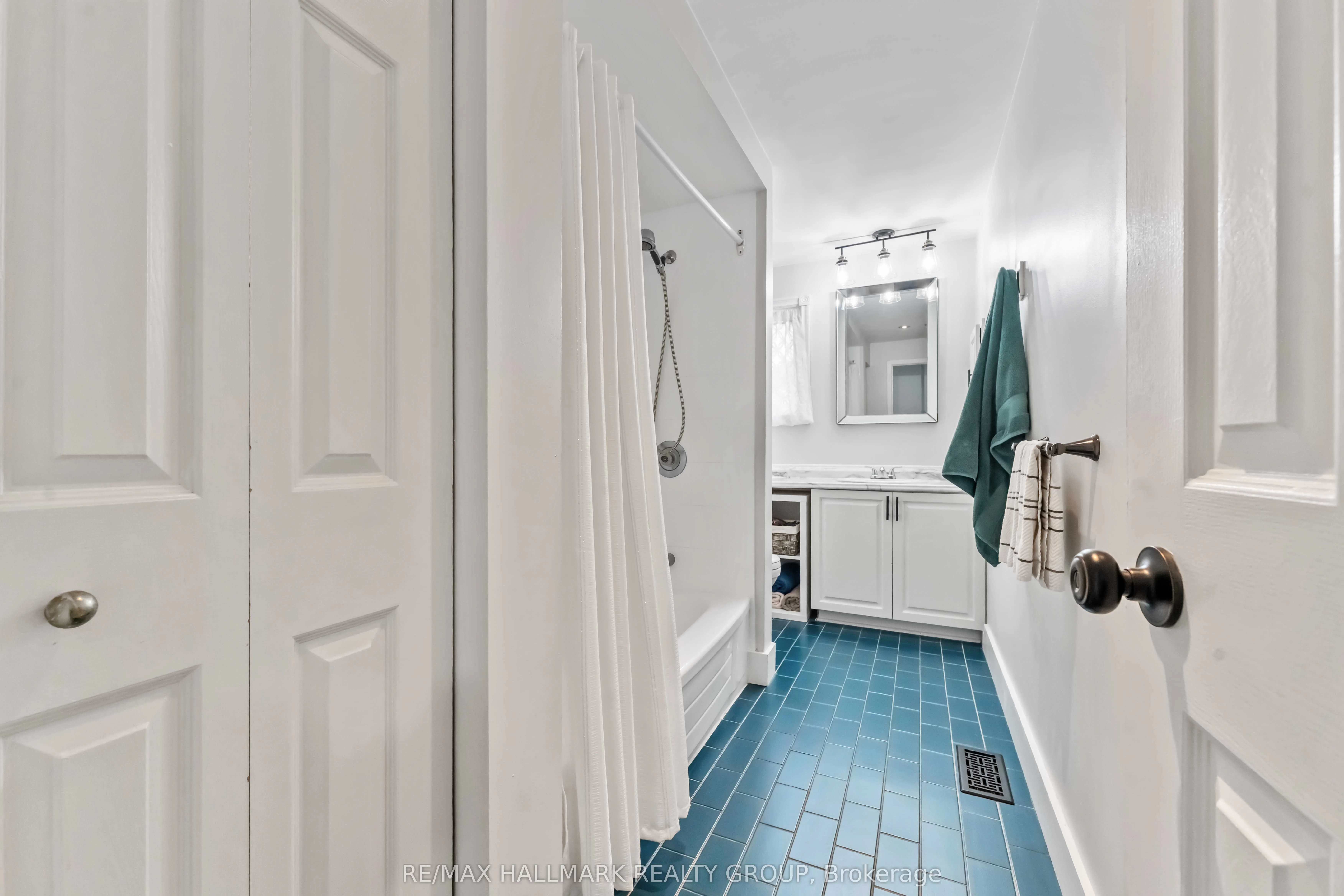 1655 Des Broussailles Terrace