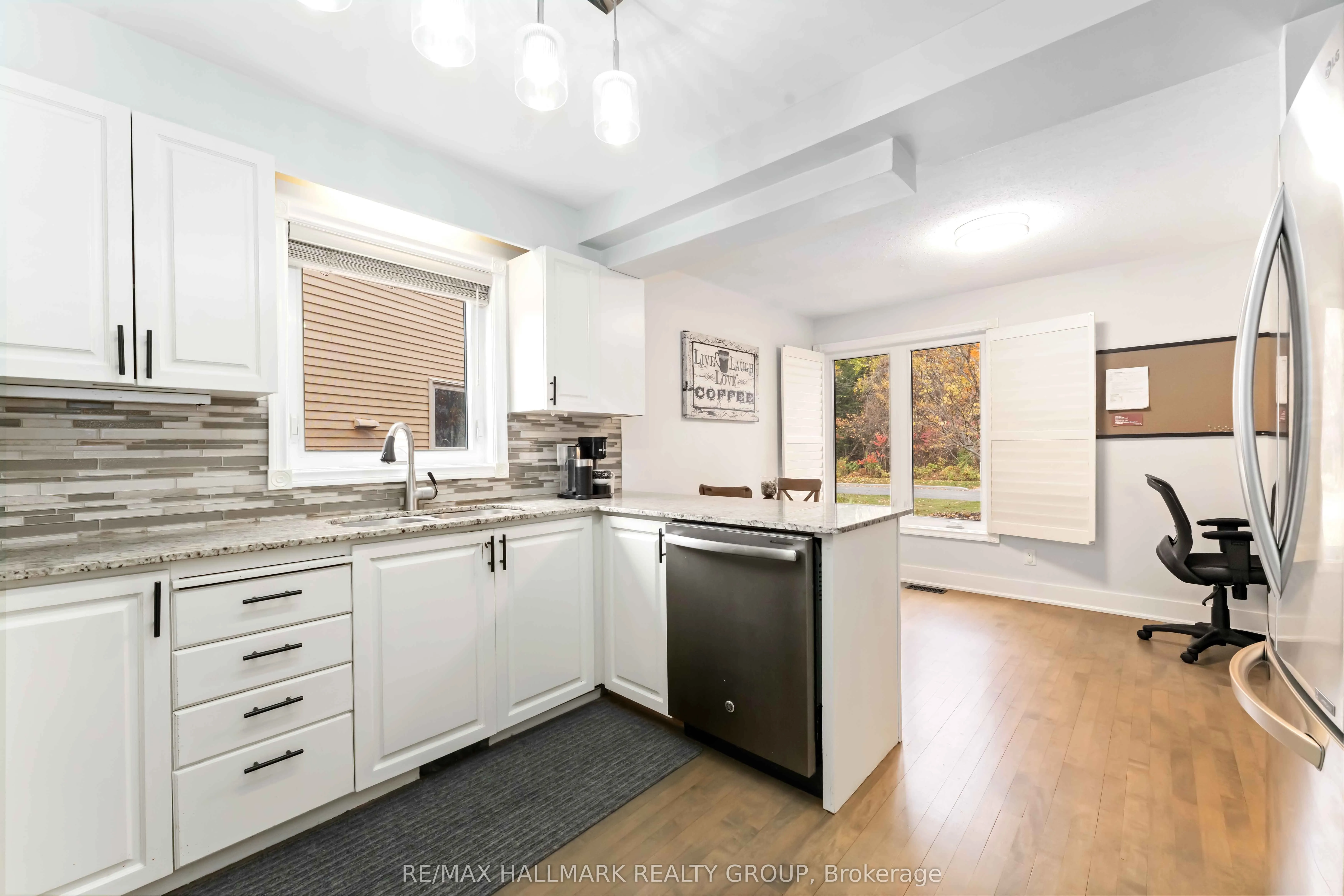 1655 Des Broussailles Terrace