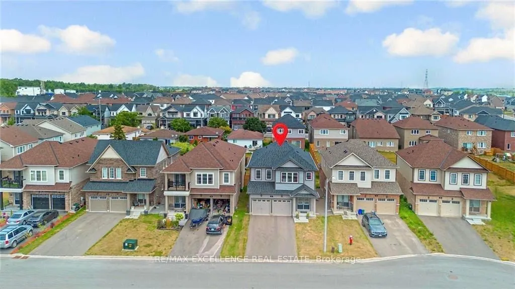 44 Cottonwood Crescent