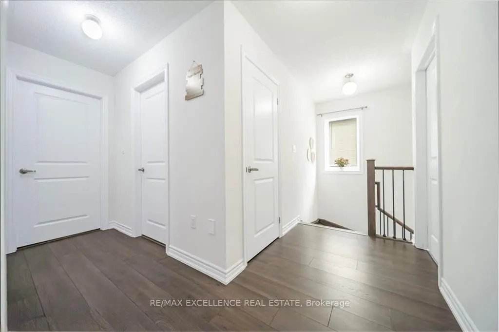 44 Cottonwood Crescent