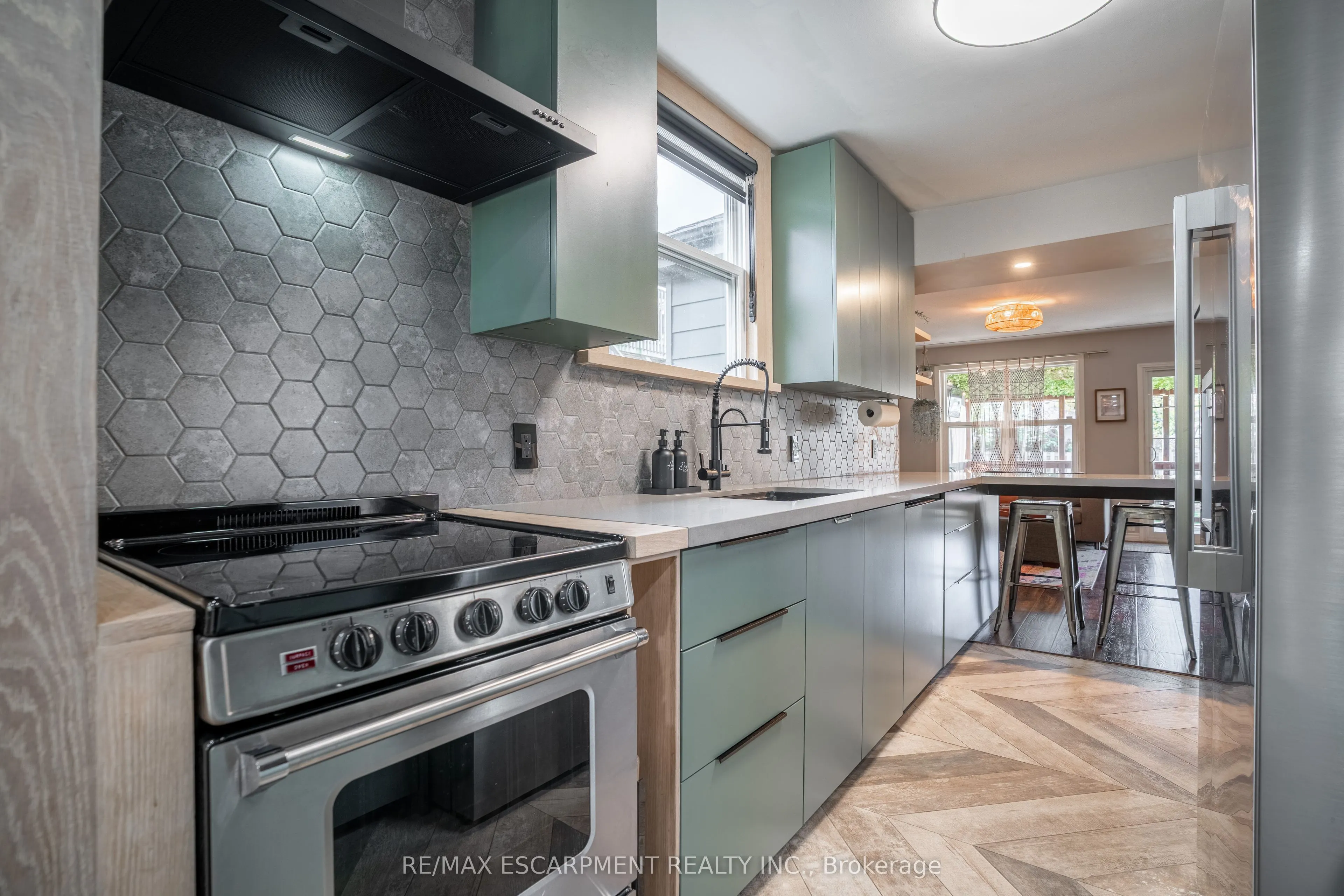 128 EAST 17TH Street