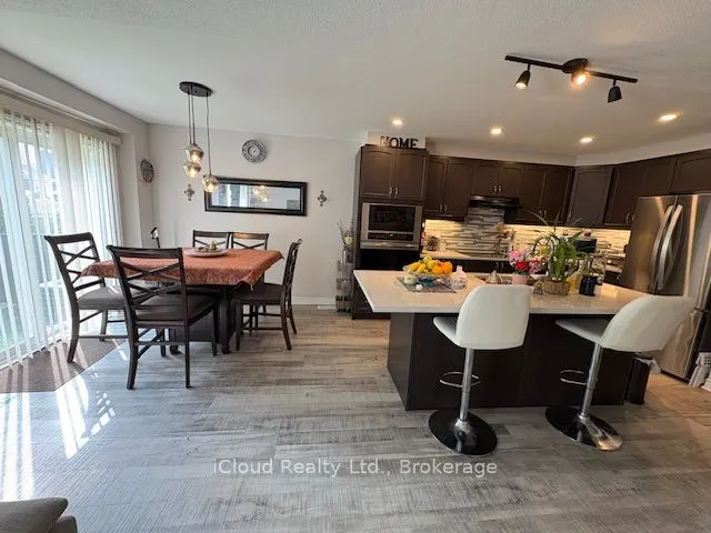 521 Honeylocust Avenue