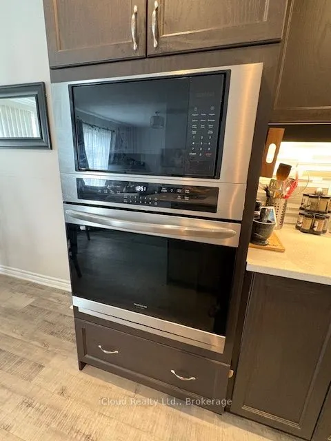 521 Honeylocust Avenue