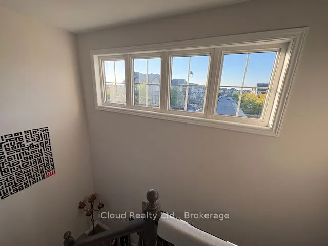 521 Honeylocust Avenue