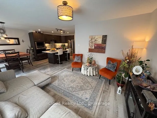 521 Honeylocust Avenue