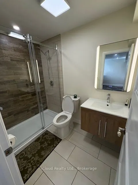 521 Honeylocust Avenue