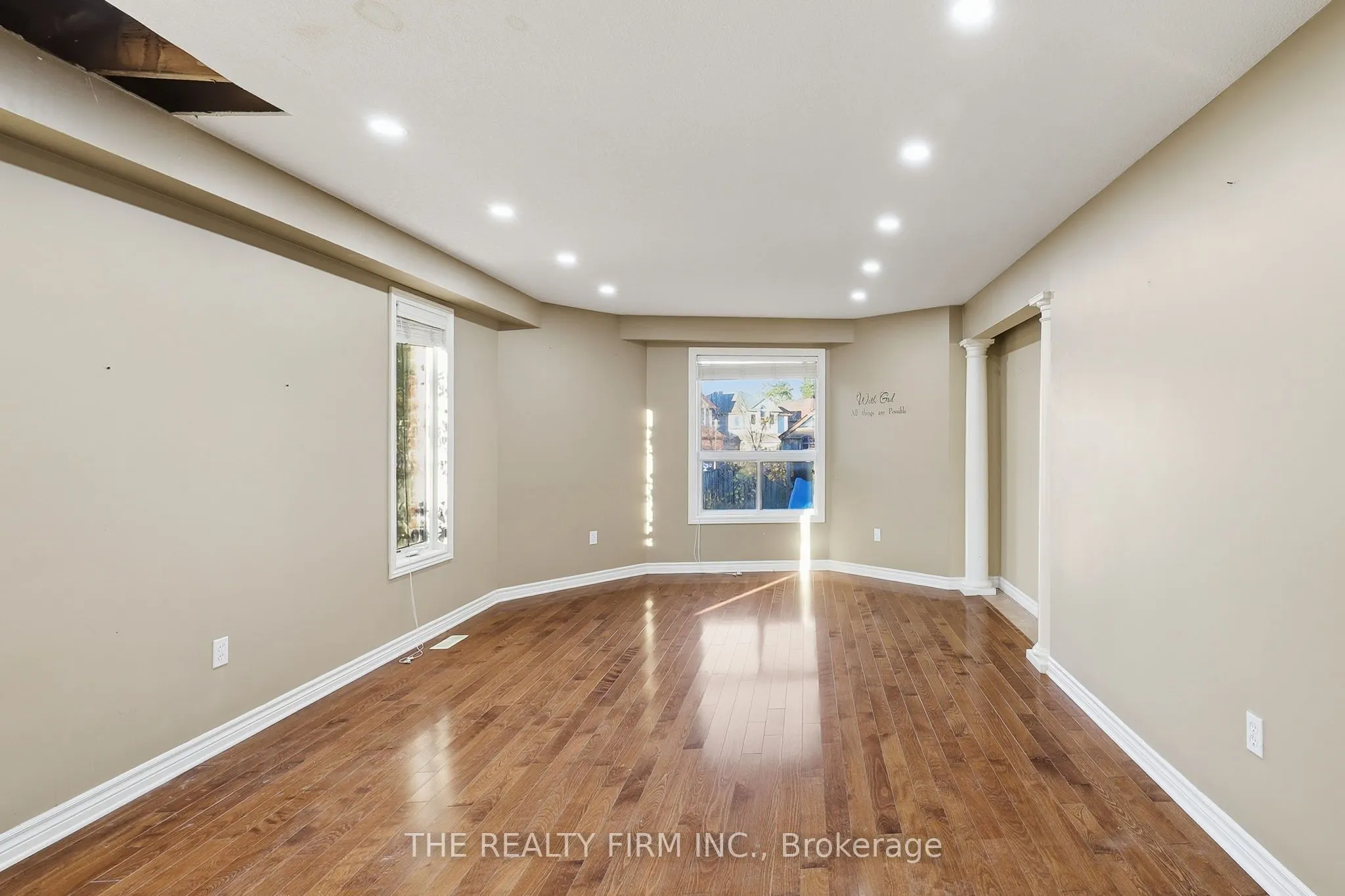 1012 OAKCROSSING Road