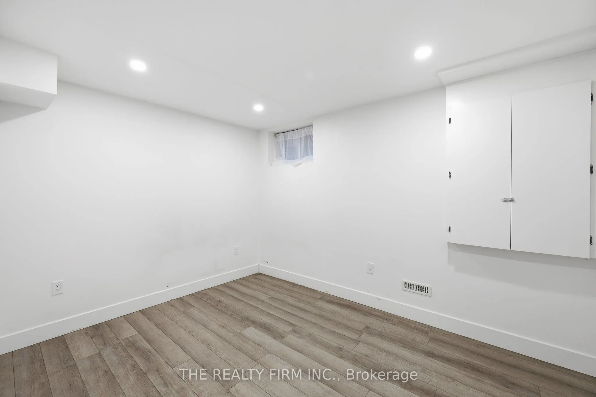 1012 OAKCROSSING Road