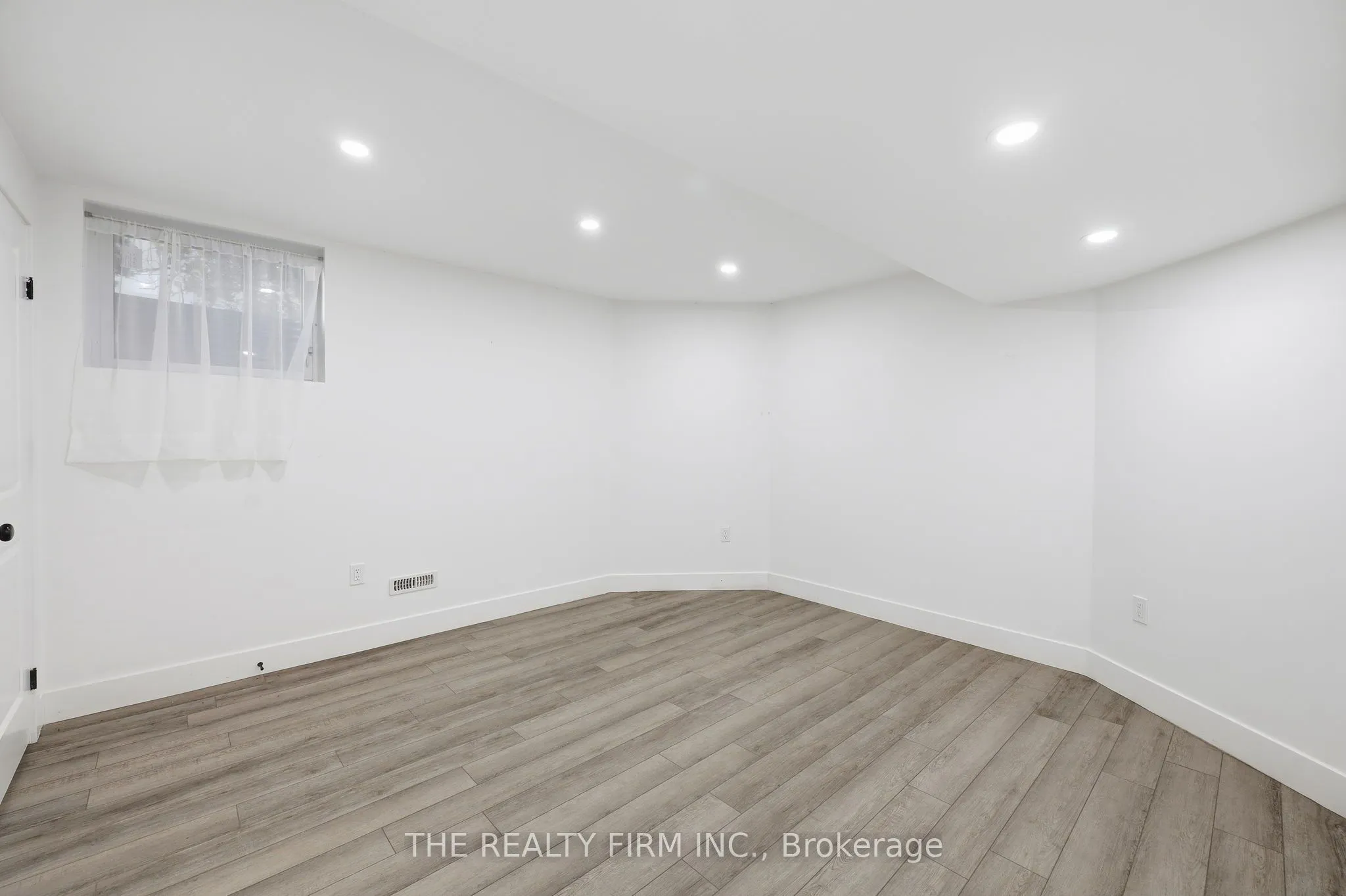 1012 OAKCROSSING Road