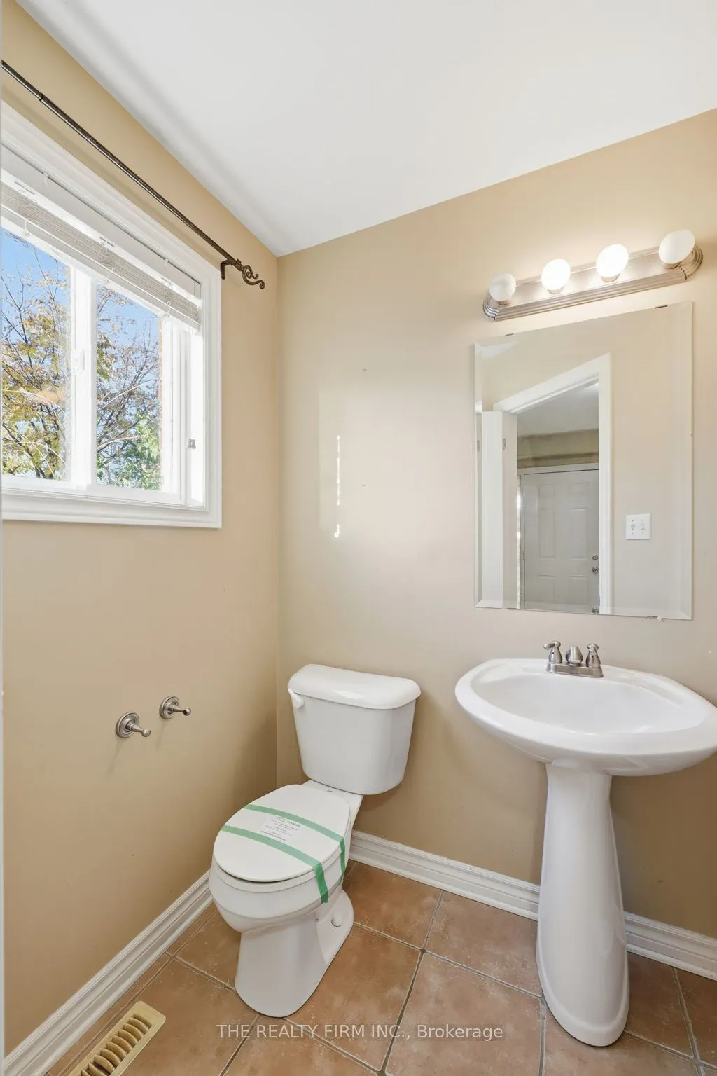 1012 OAKCROSSING Road